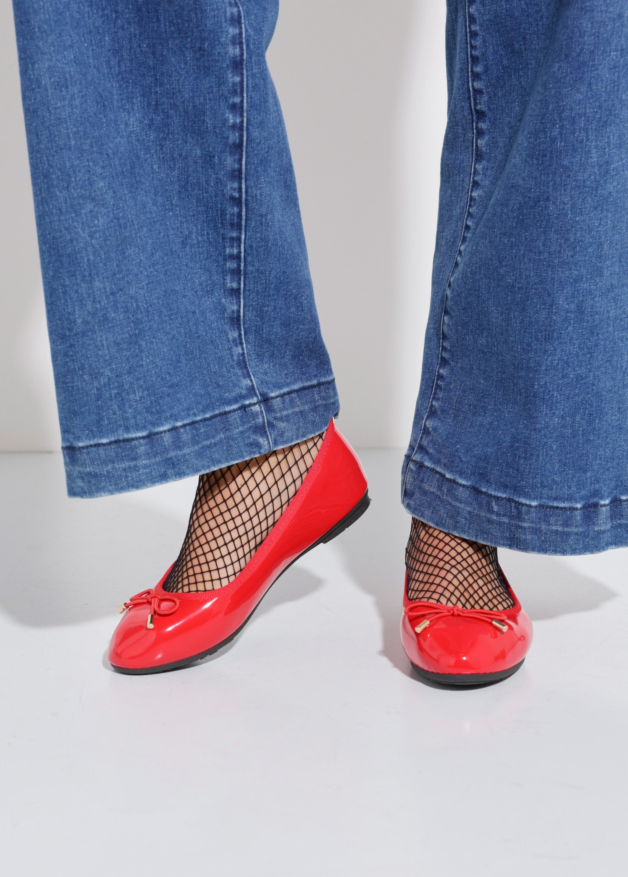 Sabrinas_planas_de_verniz_com_laço_Vernis_rouge_SF1_slim