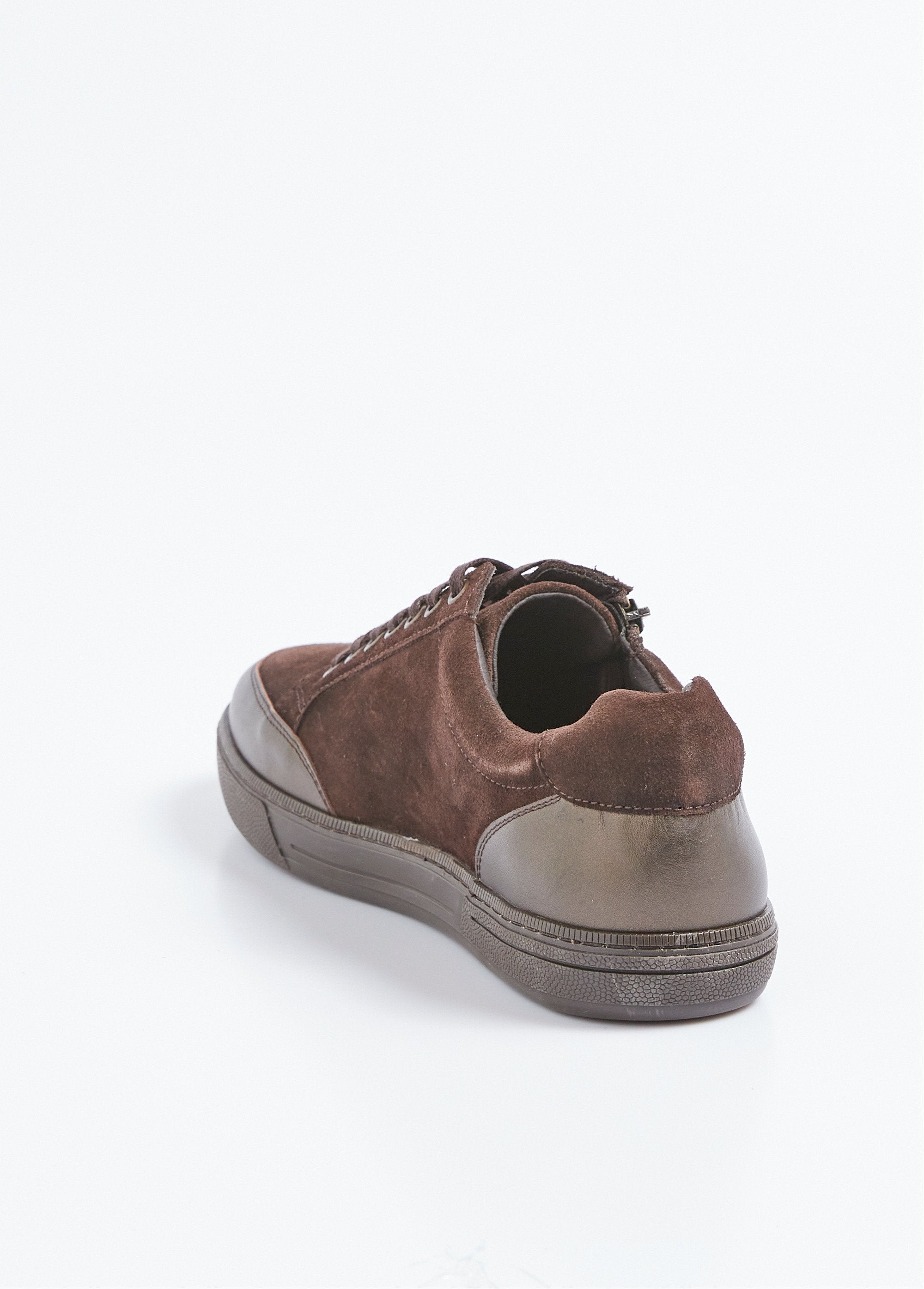 Sapatilhas_baixas_de_couro_com_atacadores_e_fecho_de_correr_Marron_DO1_slim