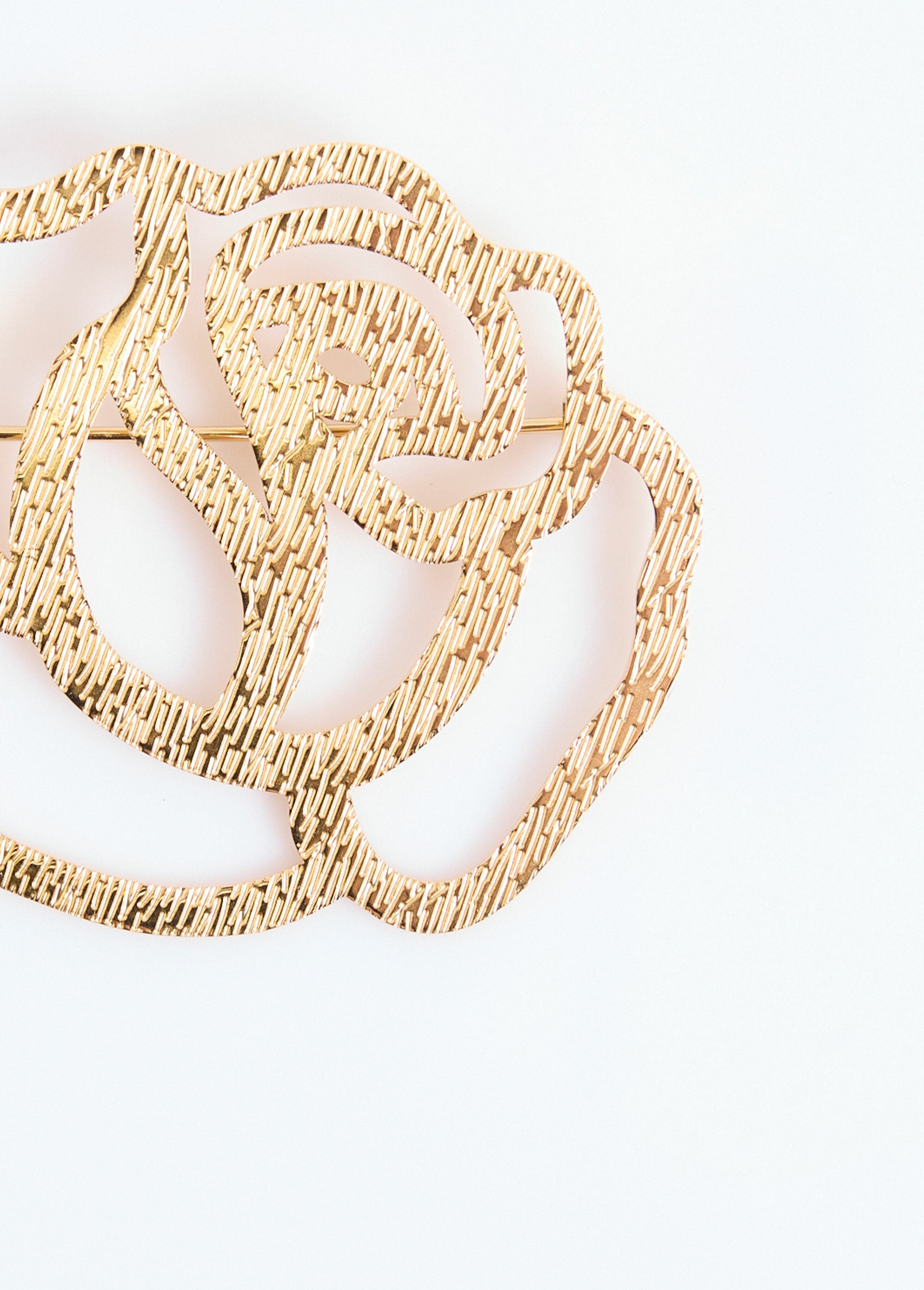 Pregadeira_de_flores_em_metal_Dore_DE1_slim