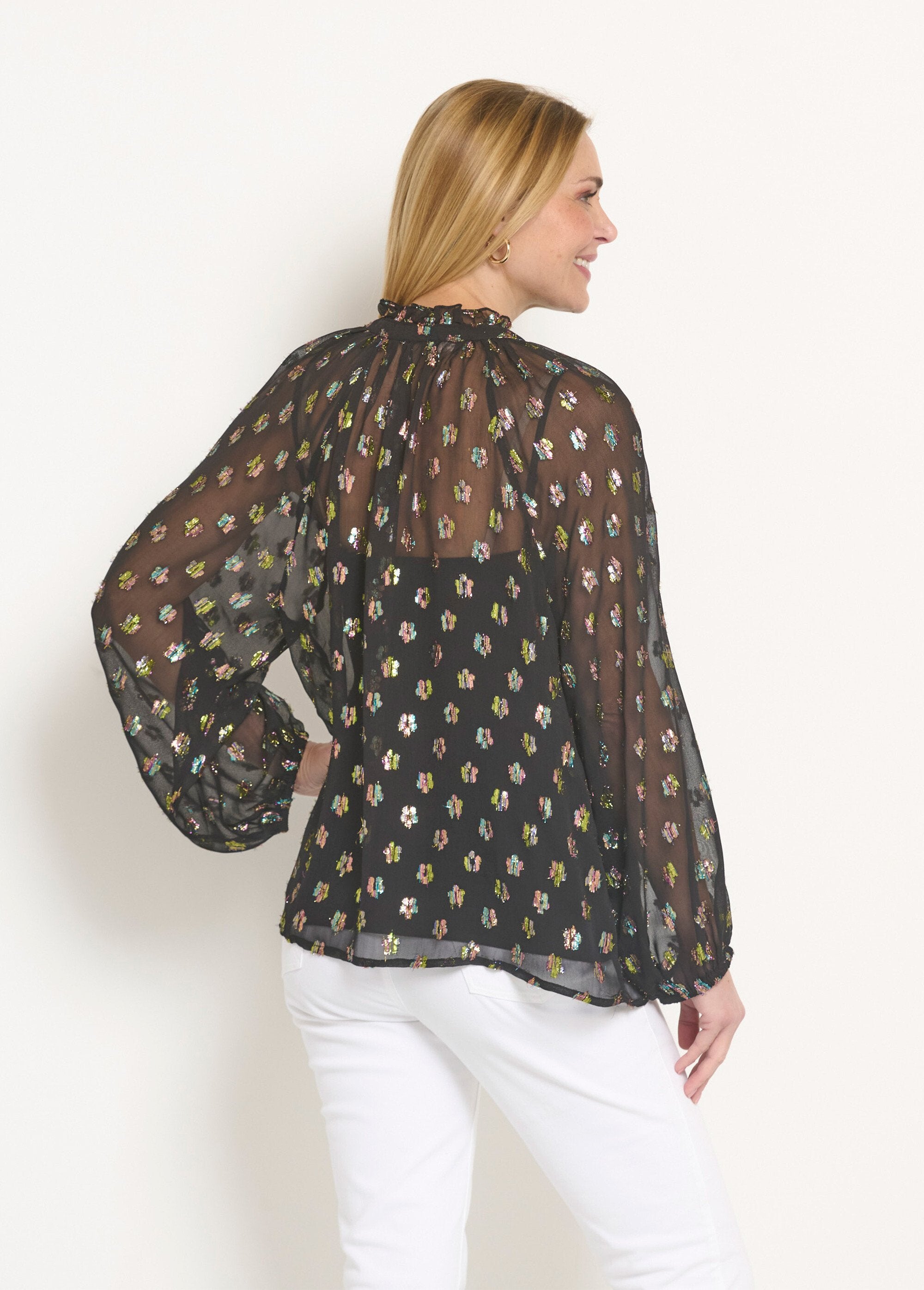 Blusa_voile_com_estampa_metálica_e_decote_V_Noir_DO1_slim
