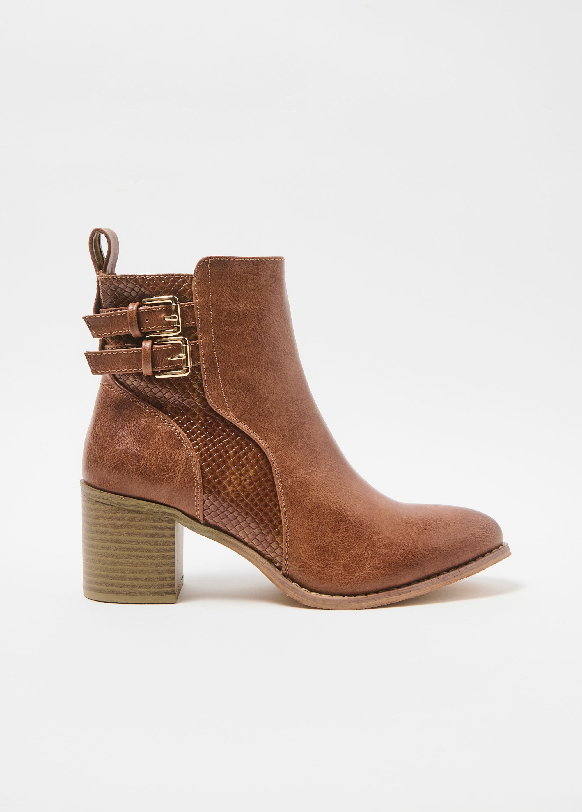 Botas_com_salto_e_aplicação_efeito_réptil_Camel_DR1_slim