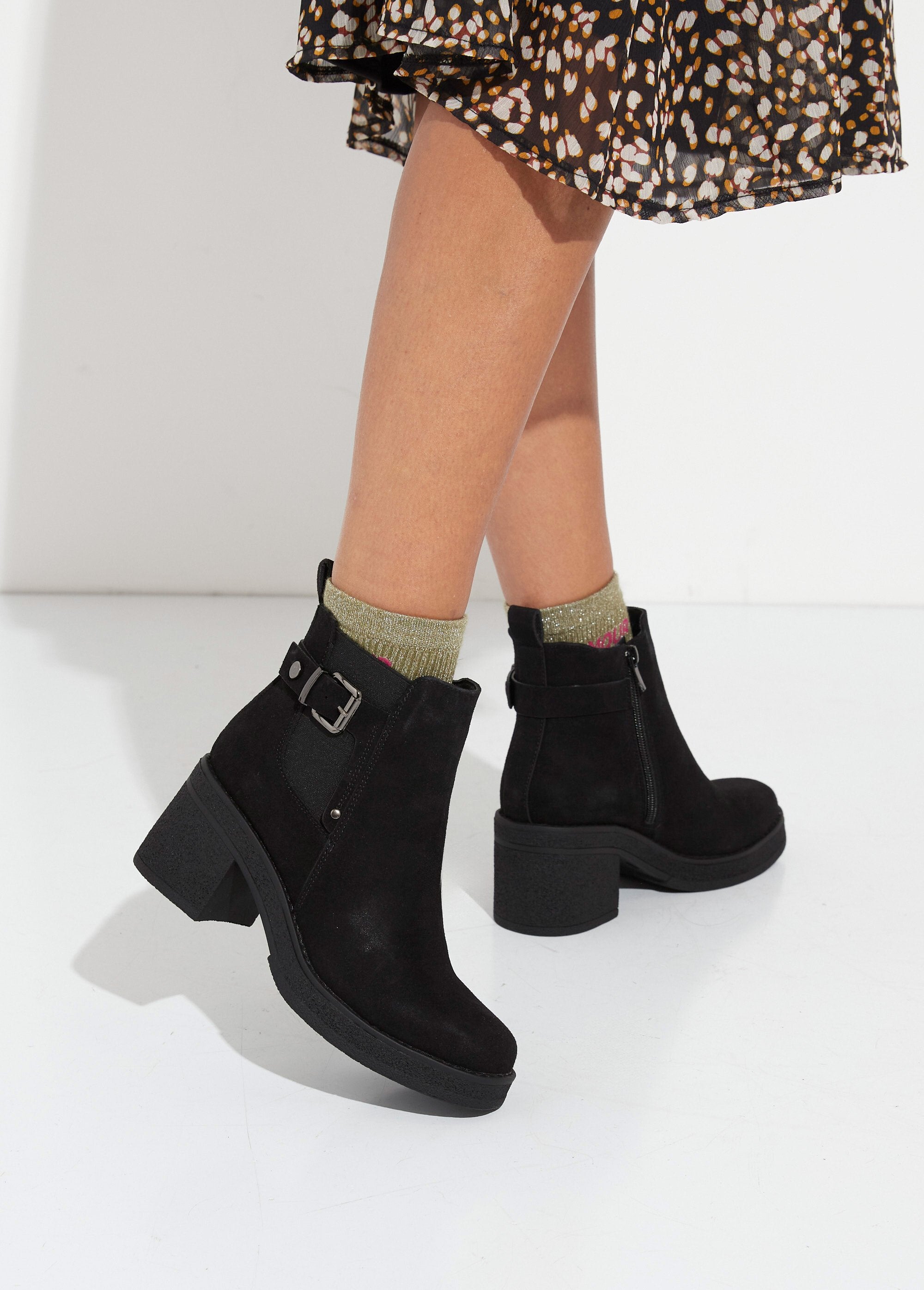 Botas_de_salto_alto_com_sola_de_crepe_Noir_SF1_slim