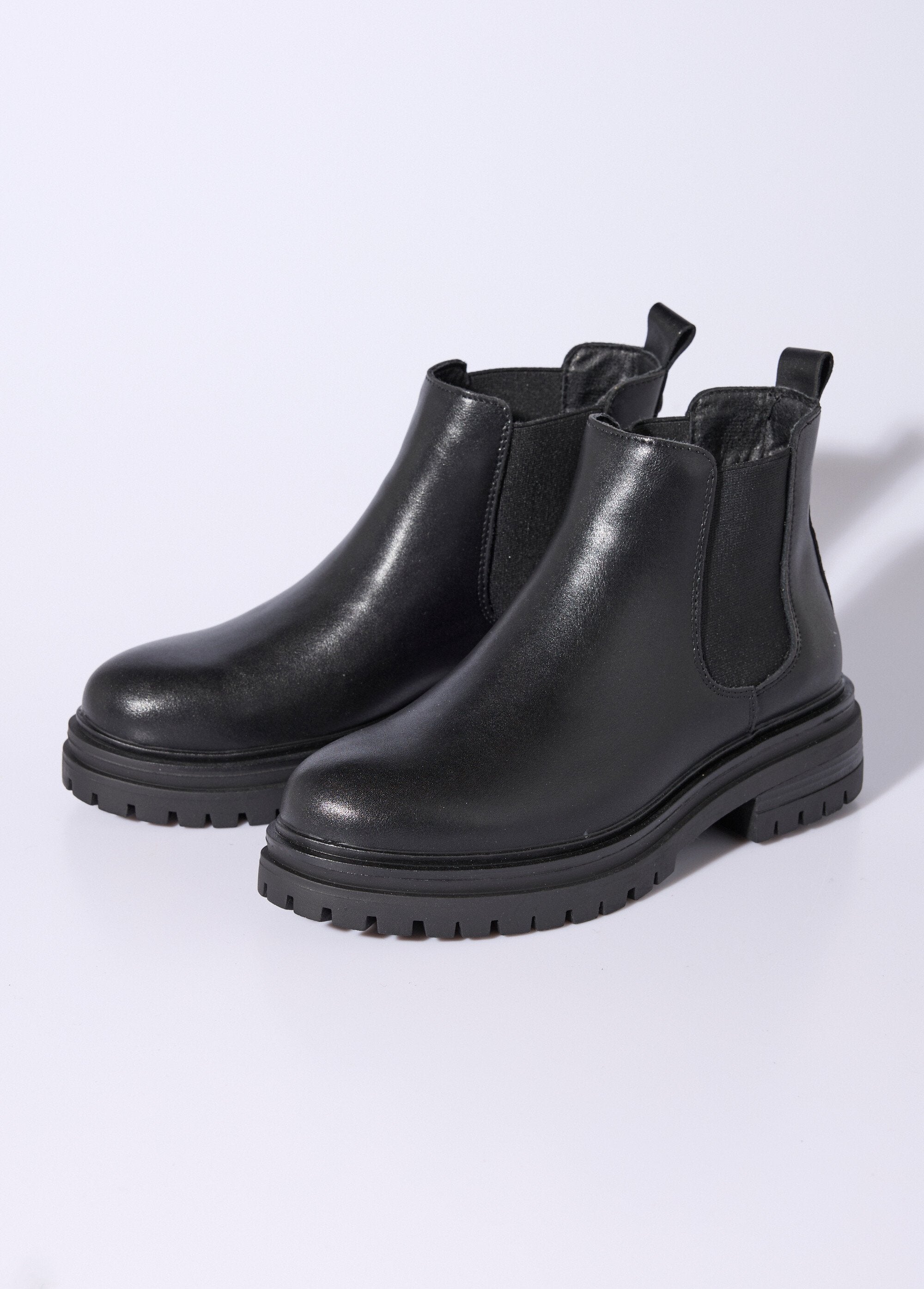 Botas_de_couro_Chelsea_com_sola_grossa_Noir_DE1_slim