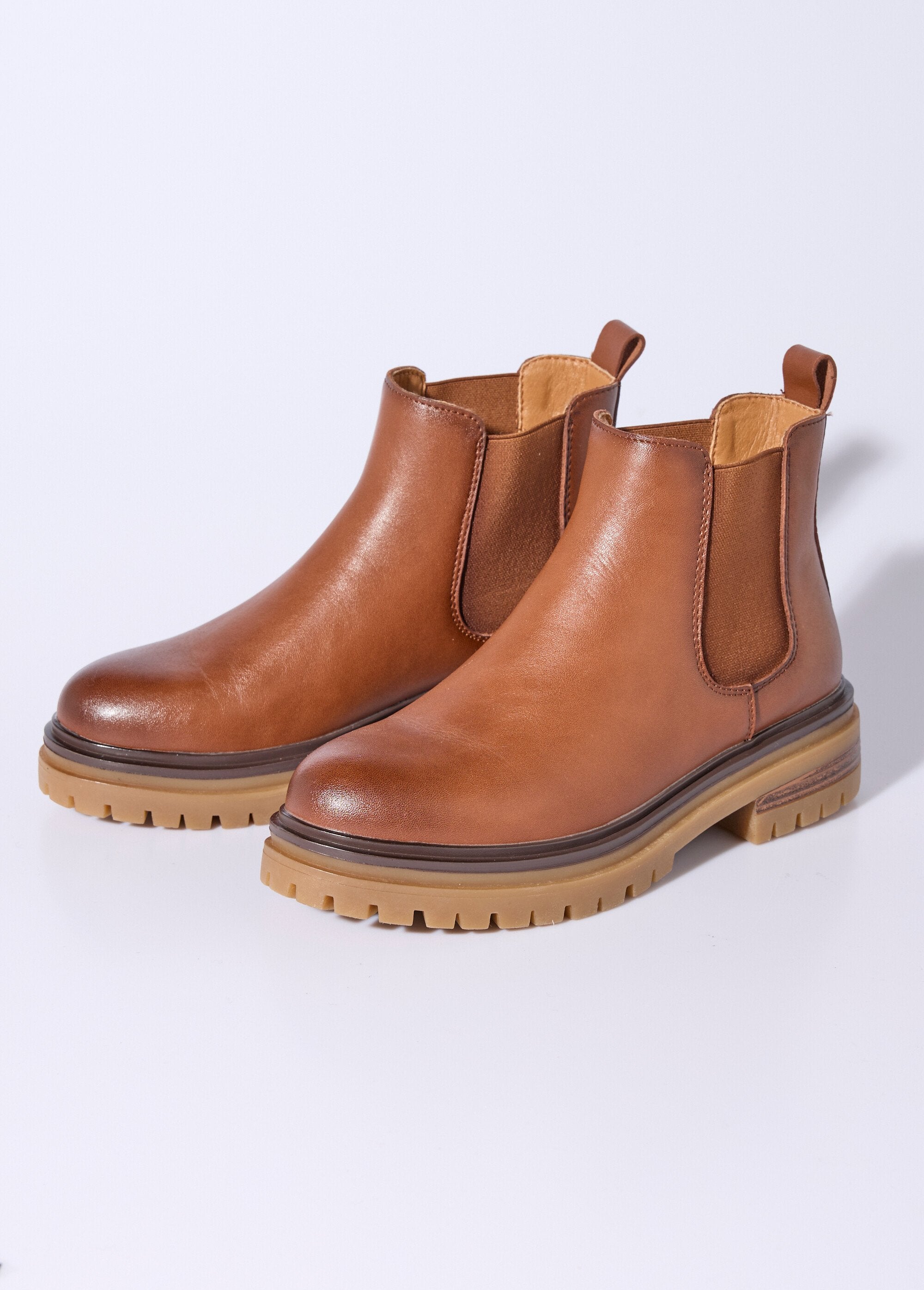 Botas_de_couro_Chelsea_com_sola_grossa_Camel_DE1_slim