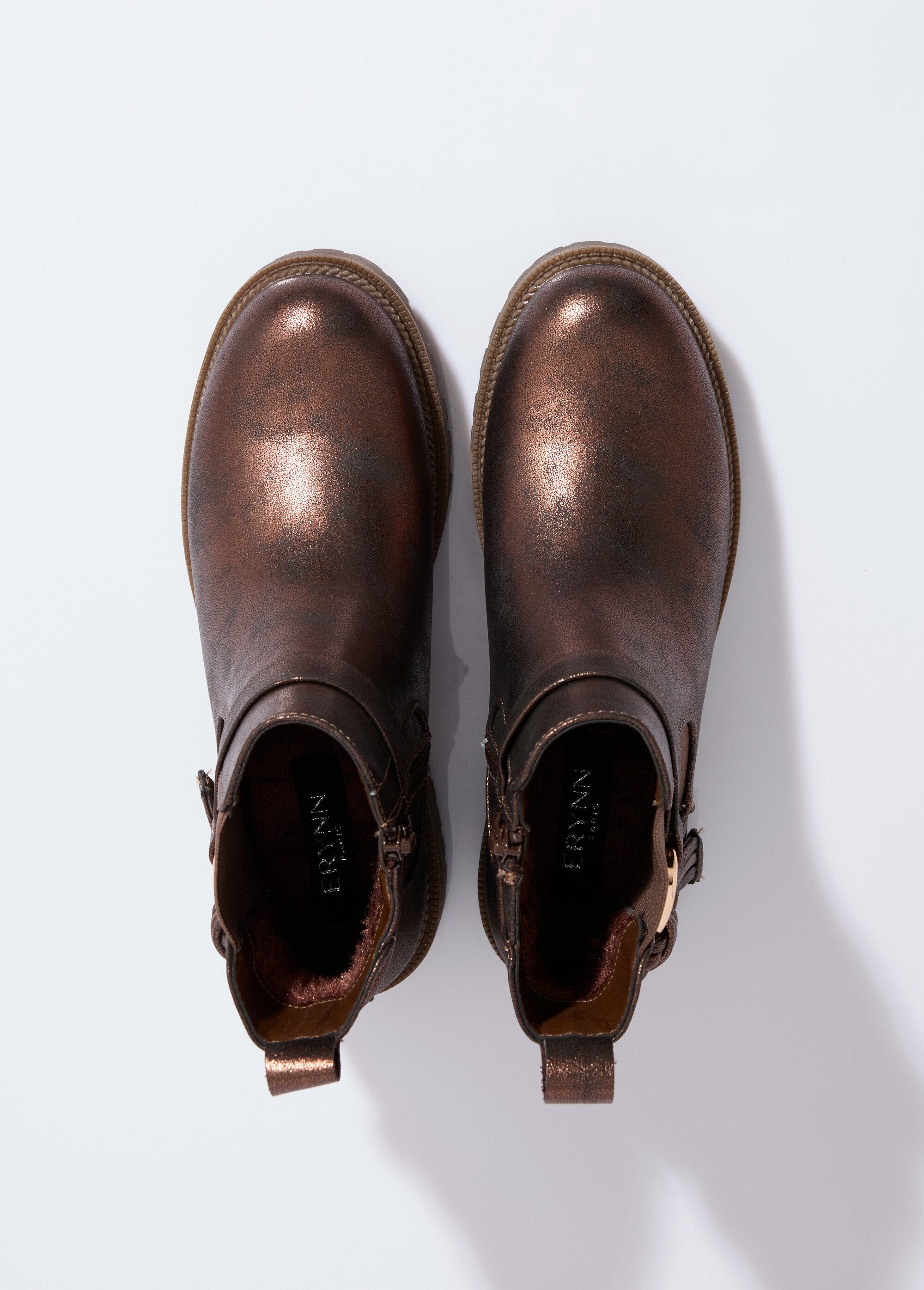 Botas_rasas_em_camurça_com_estampado_de_leopardo_Marron_OV1_slim