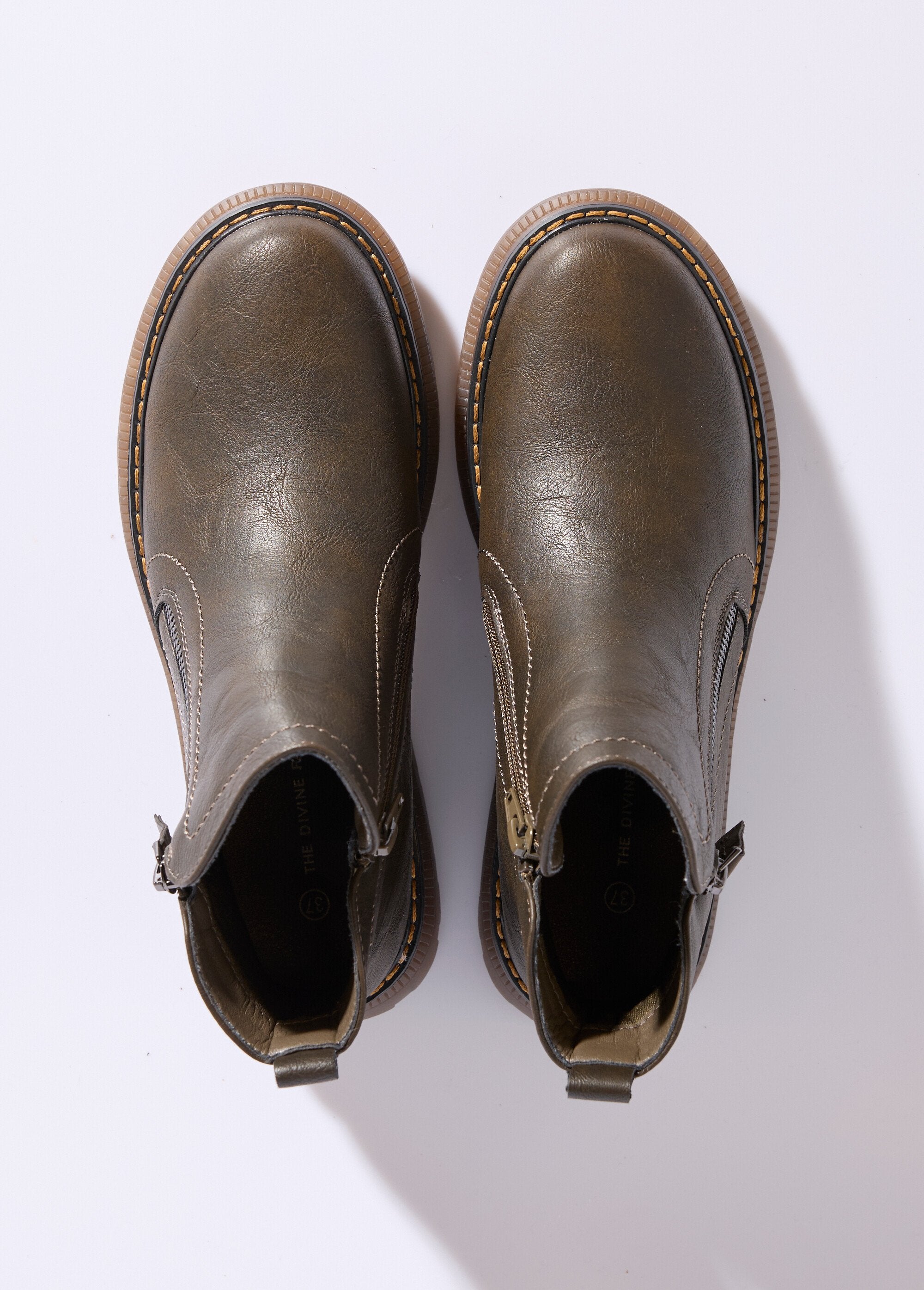 Botas_com_fecho,_costura_em_contraste_Kaki_OV1_slim