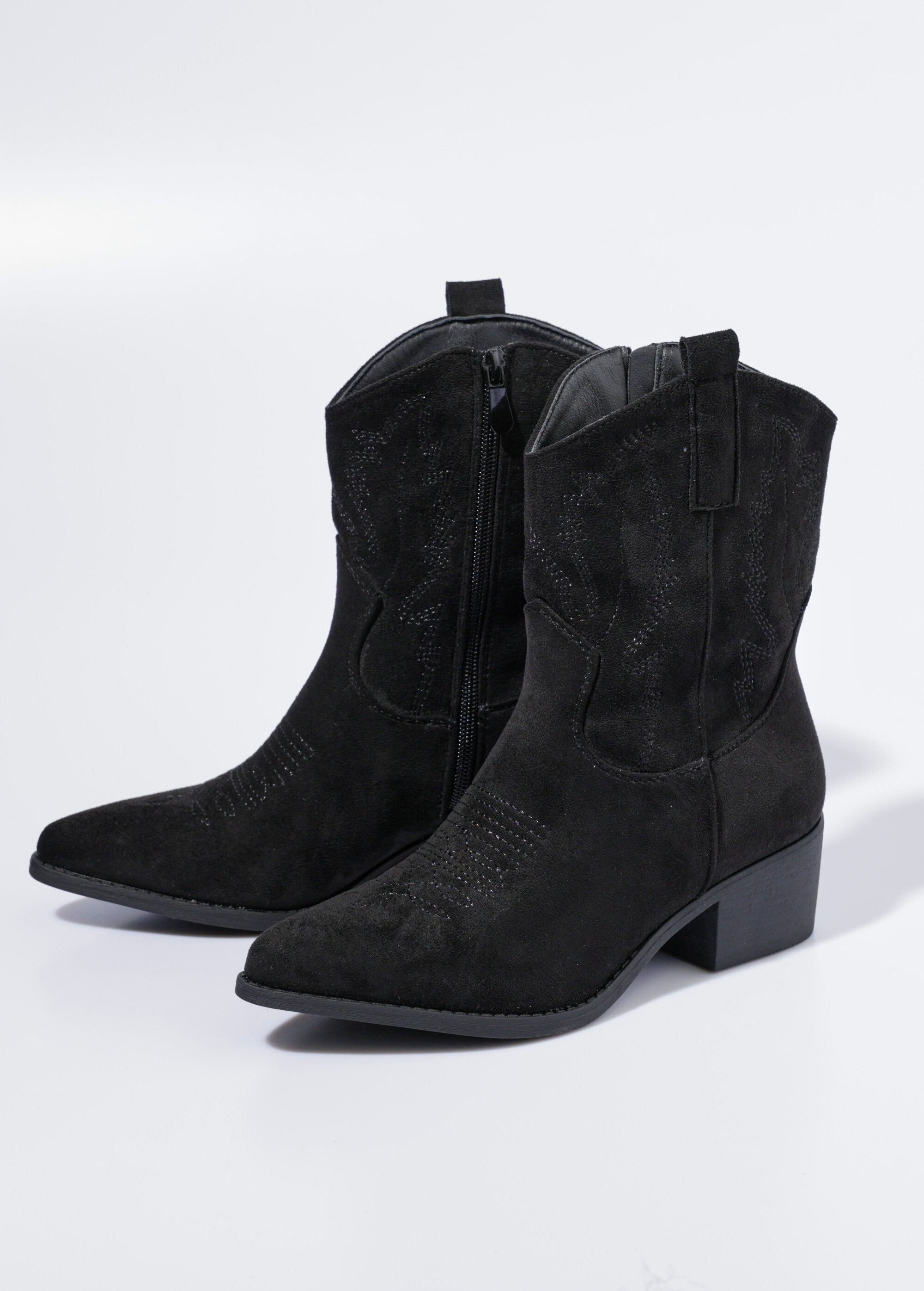 Botins_de_camurça_de_estilo_ocidental_com_salto_Noir_DE1_slim