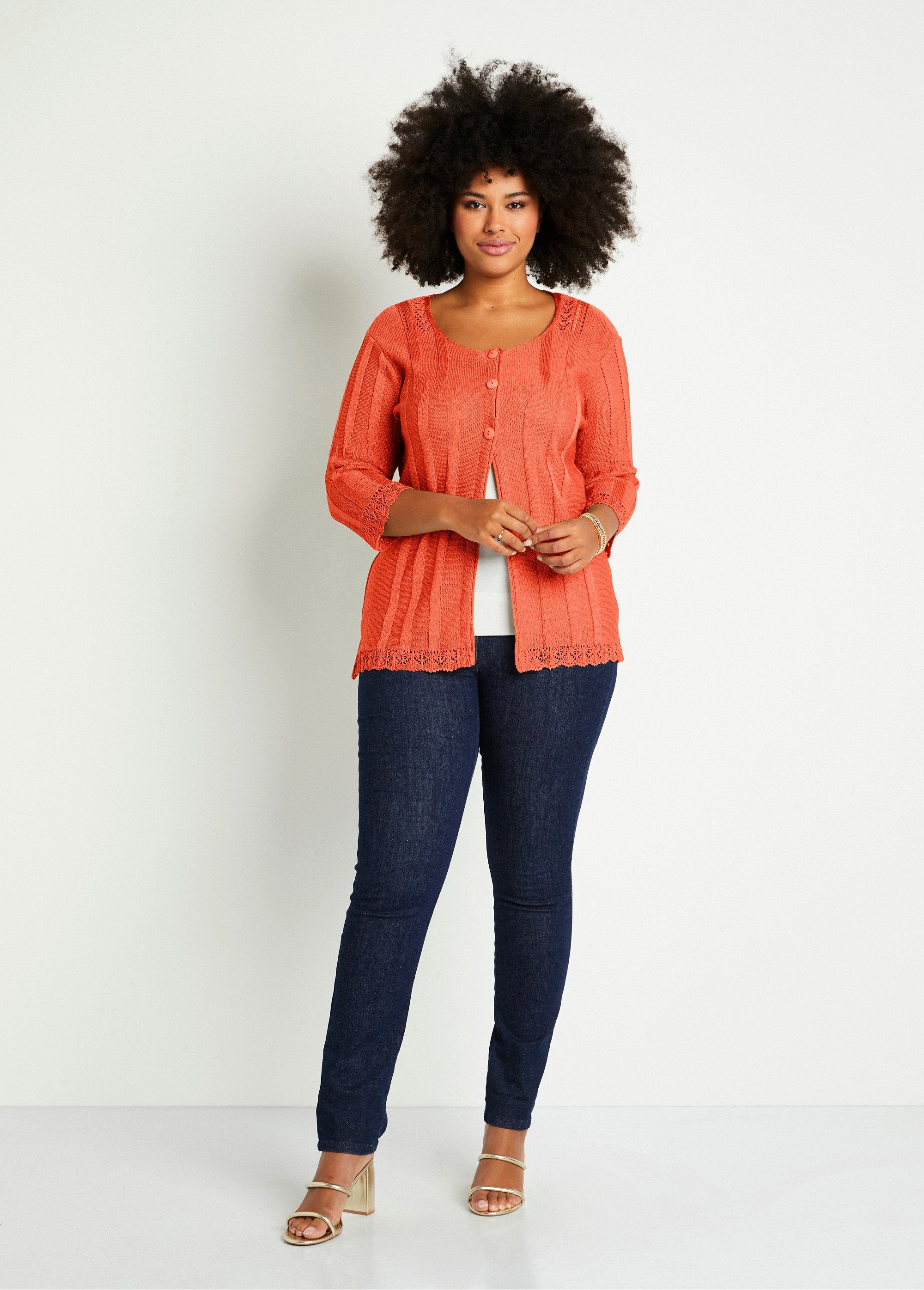 Cardigan_longo_com_botões_vazados_Corail_SF1_curvy