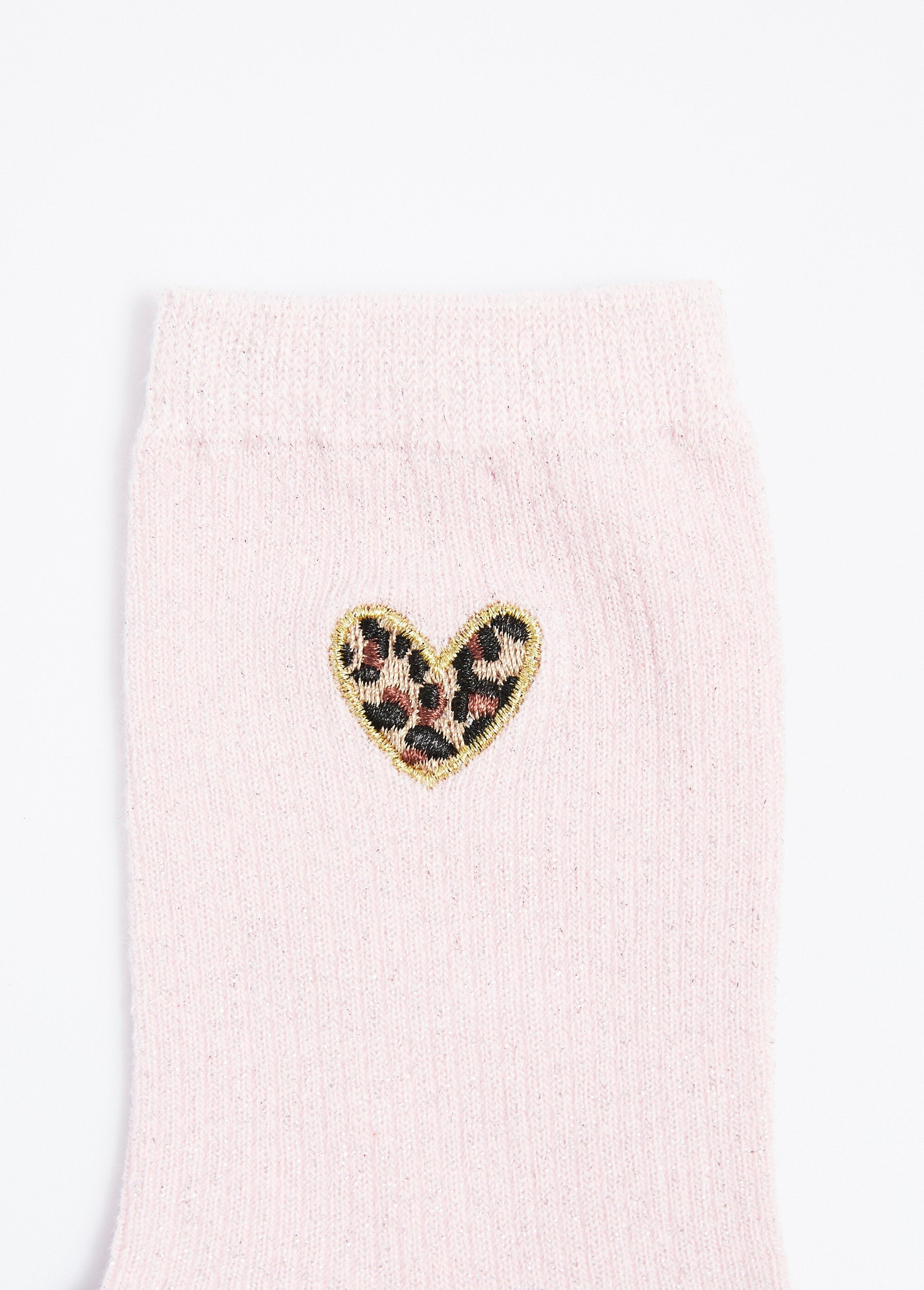 Meias_finas_caneladas_com_estampa_de_coração_de_leopardo_Rose_DE2_slim