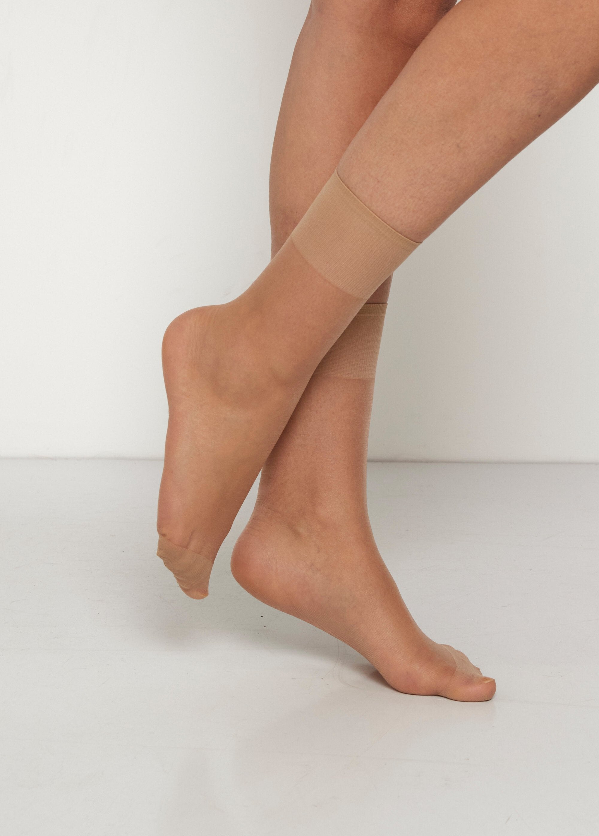 Meias_leves_de_voile,_20_deniers_Beige_DO1_slim