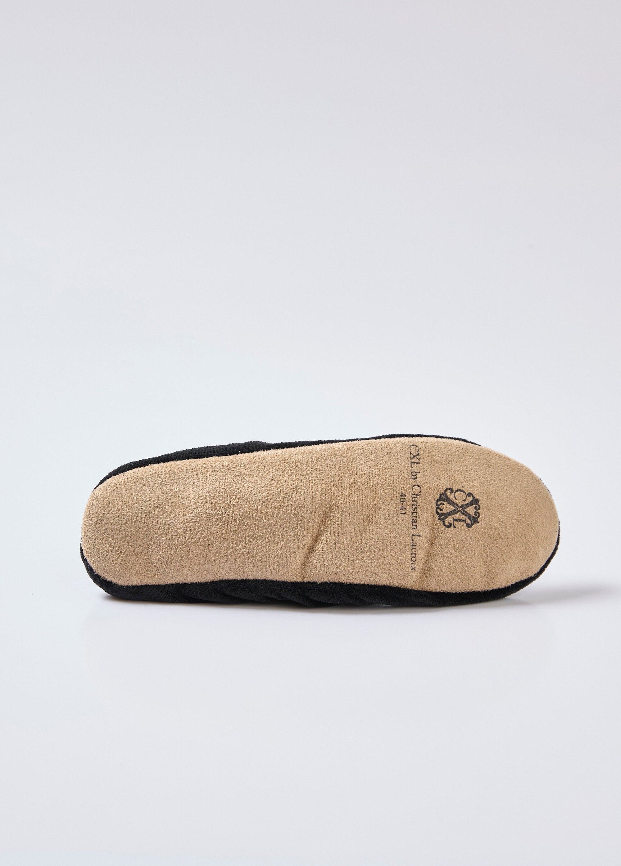 Sapatilhas_de_veludo_estilo_bailarina_Noir_UN1_slim