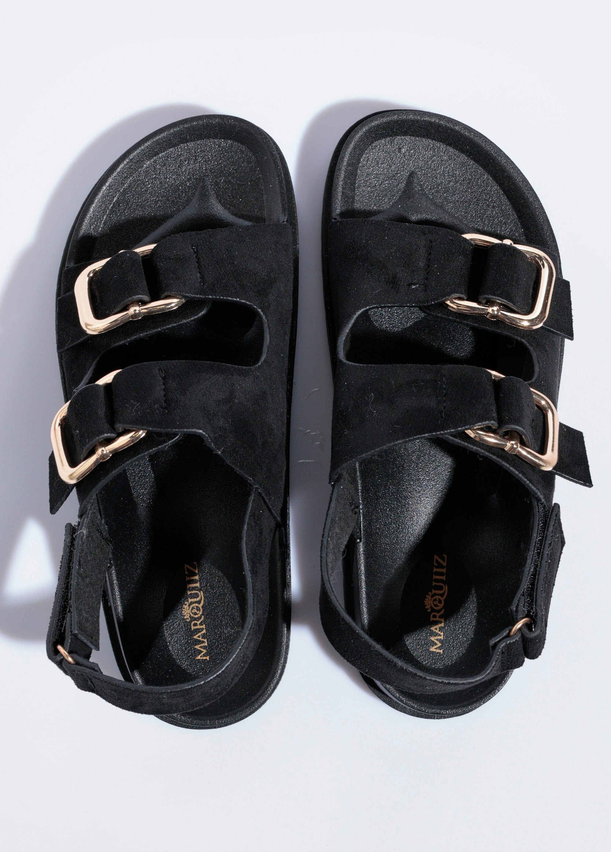 Mules_de_camurça_com_fivelas,_sola_anatômica_Noir_OV1_slim