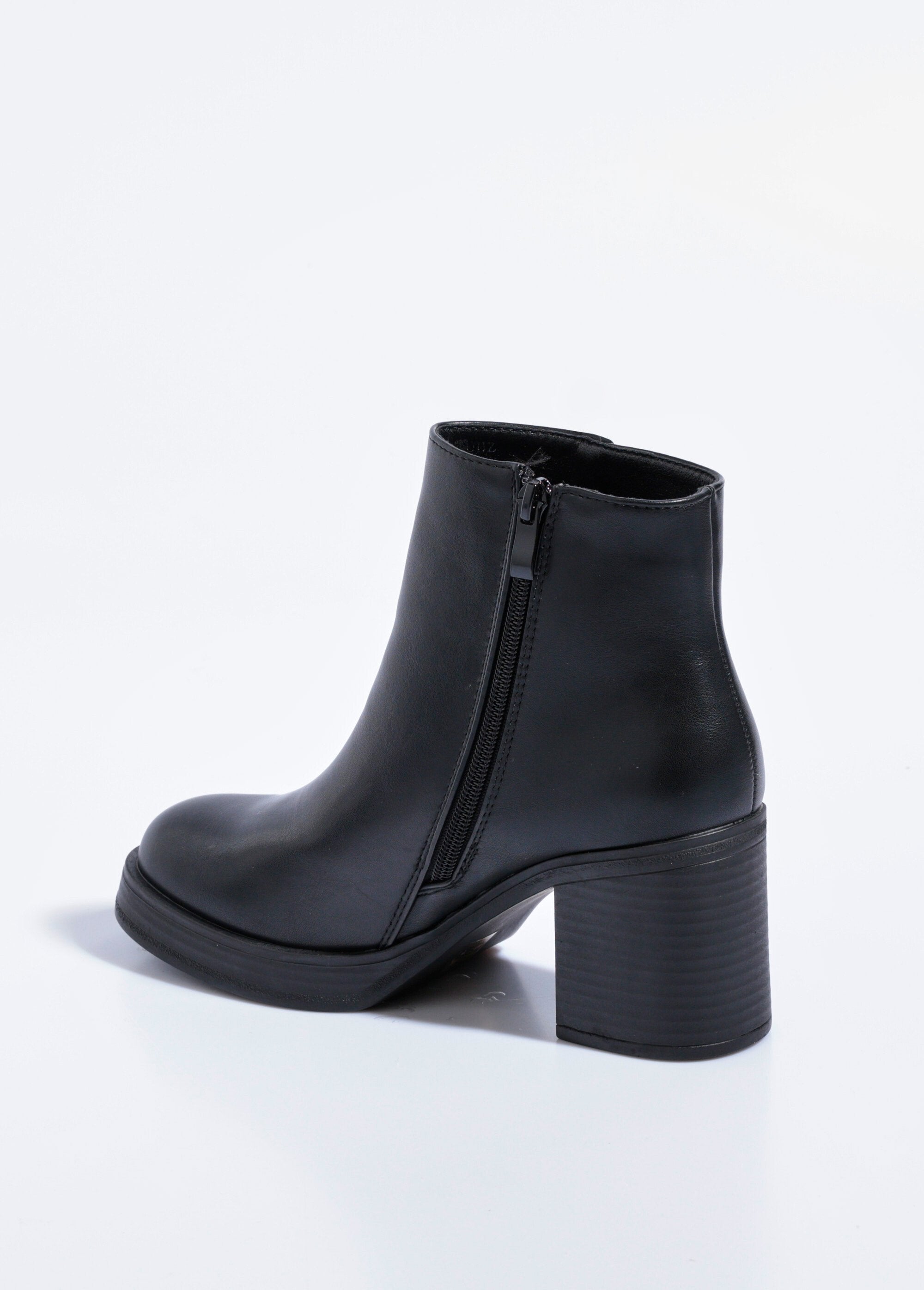 Botas_de_salto_bico_redondo_com_sola_grossa_Noir_DO1_slim