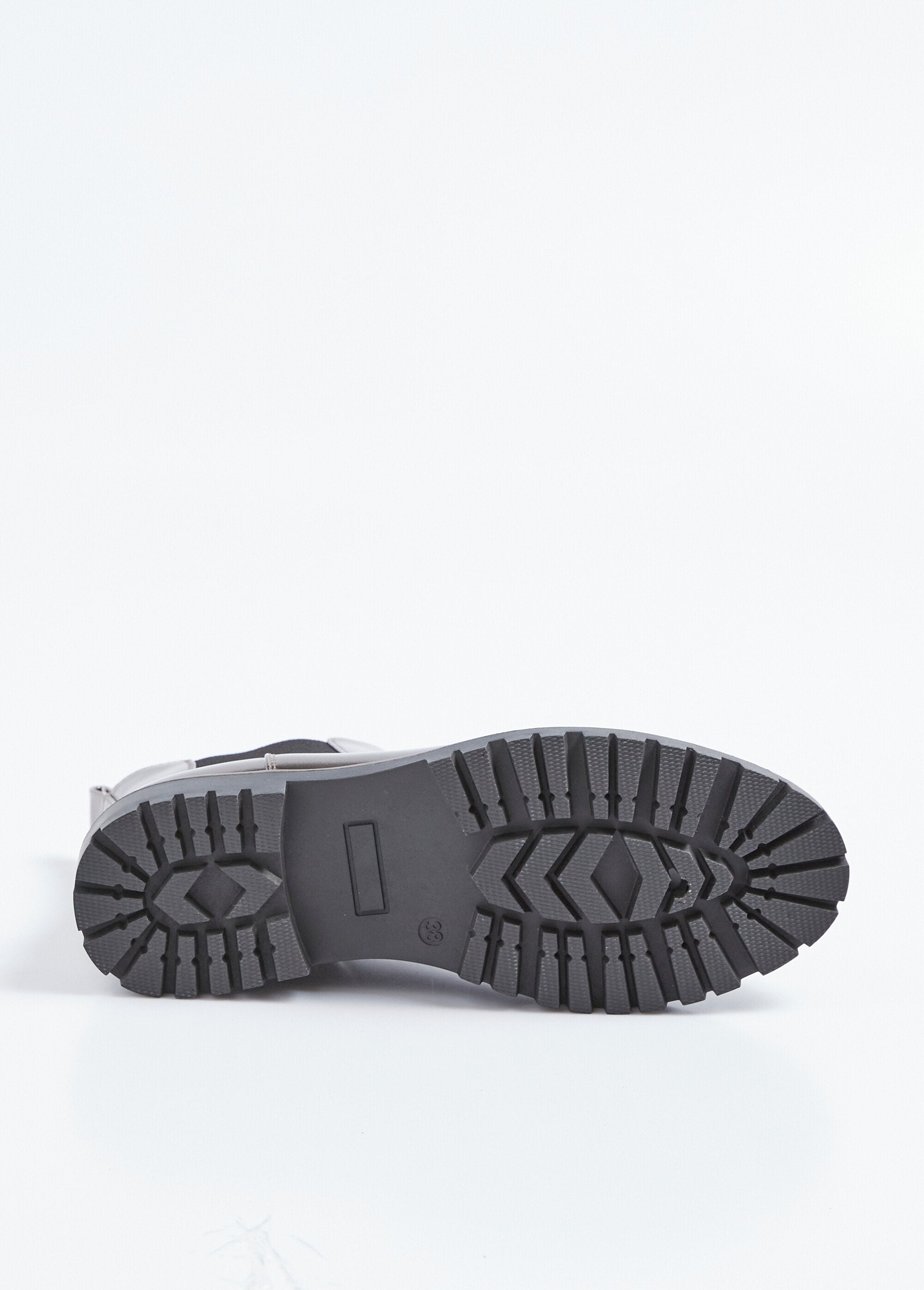 Botas_Chelsea_com_sola_entalhada_confortável_Gris_UN1_slim