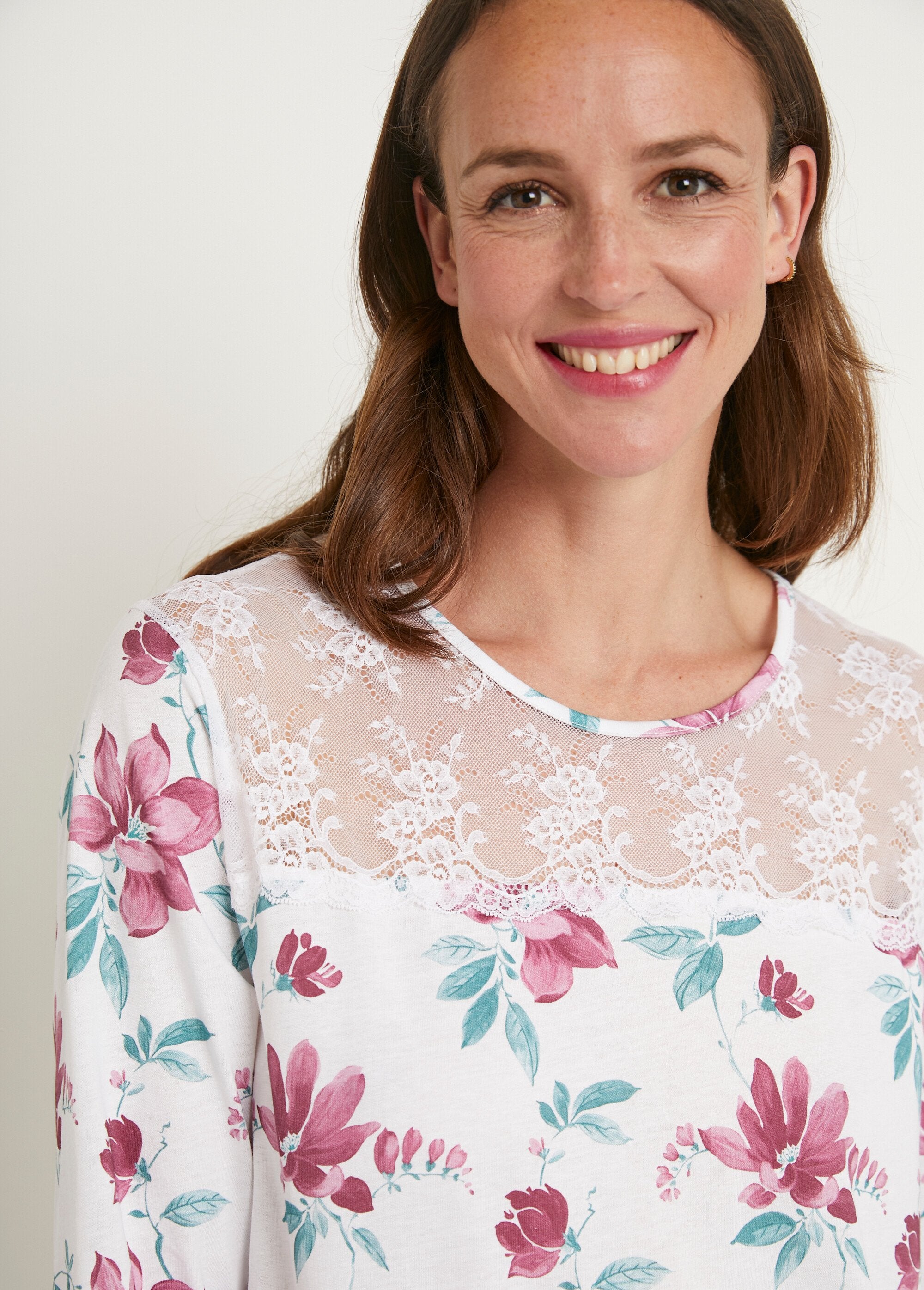 Camisola_de_algodão_e_renda_de_comprimento_médio_Imprime_rose_DE1_slim