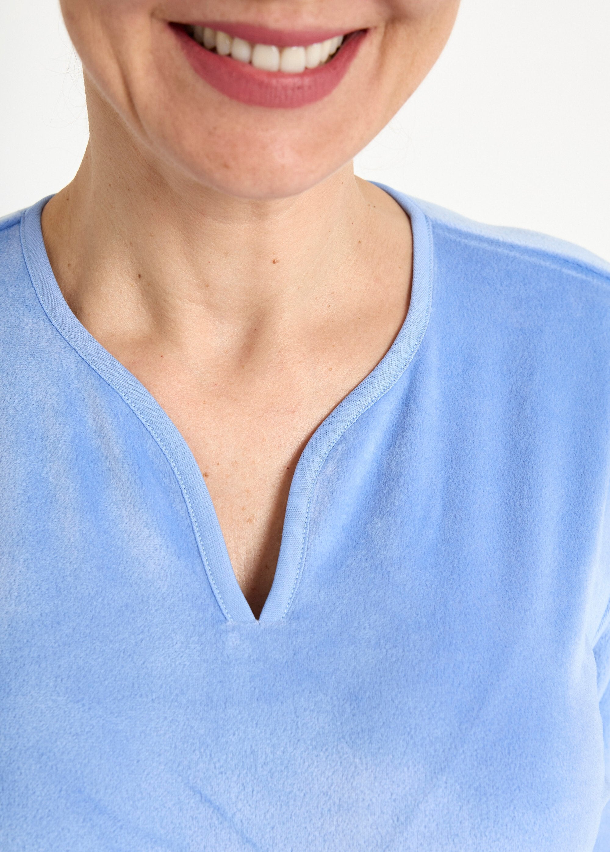 Camisa_de_noite_de_lã_bordada_de_comprimento_médio_Indigo_DE1_slim