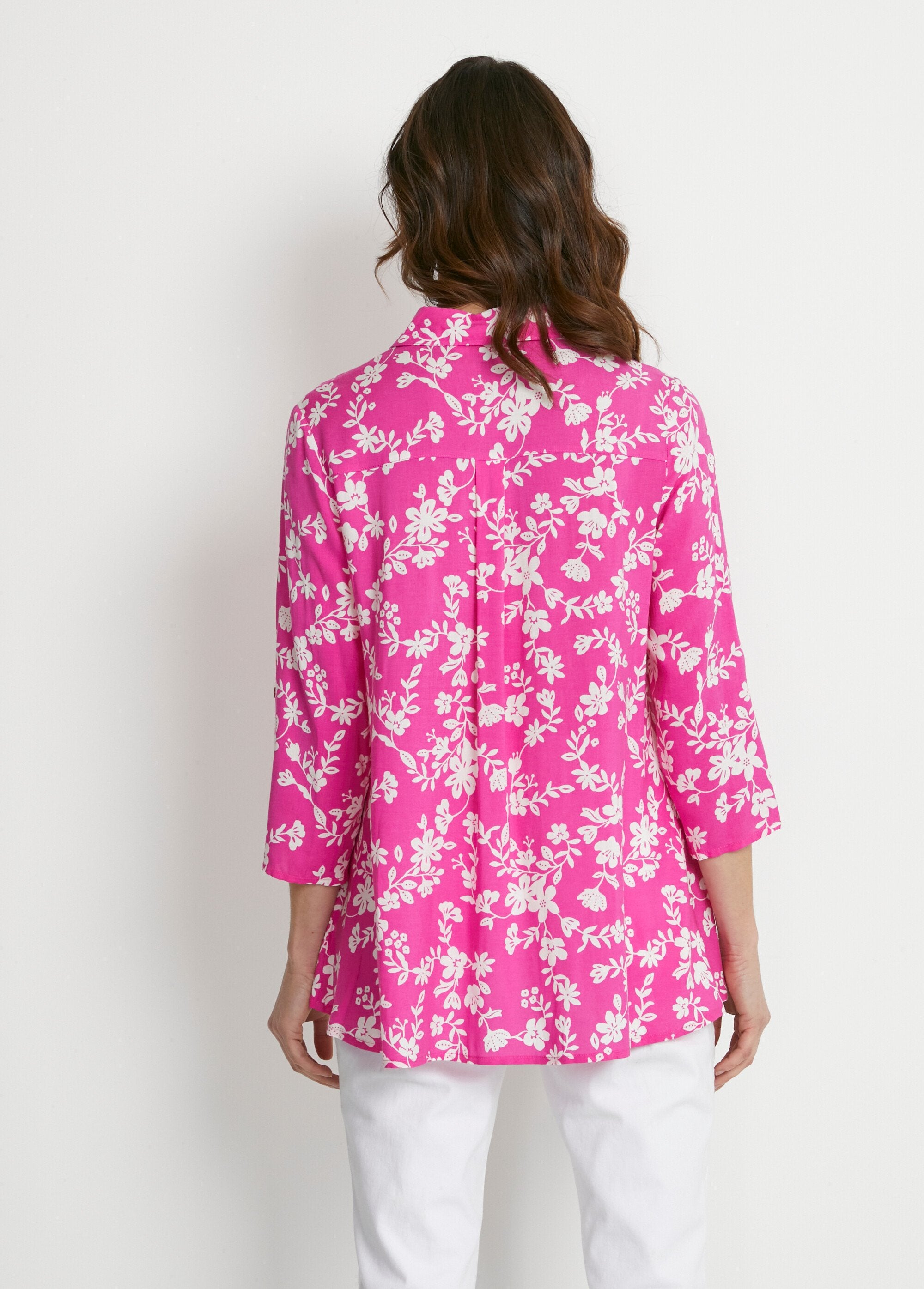 Blusa_estampada_com_manga_3/4_e_costas_mais_compridas_Fuchsia_et_blanc_DO1_slim