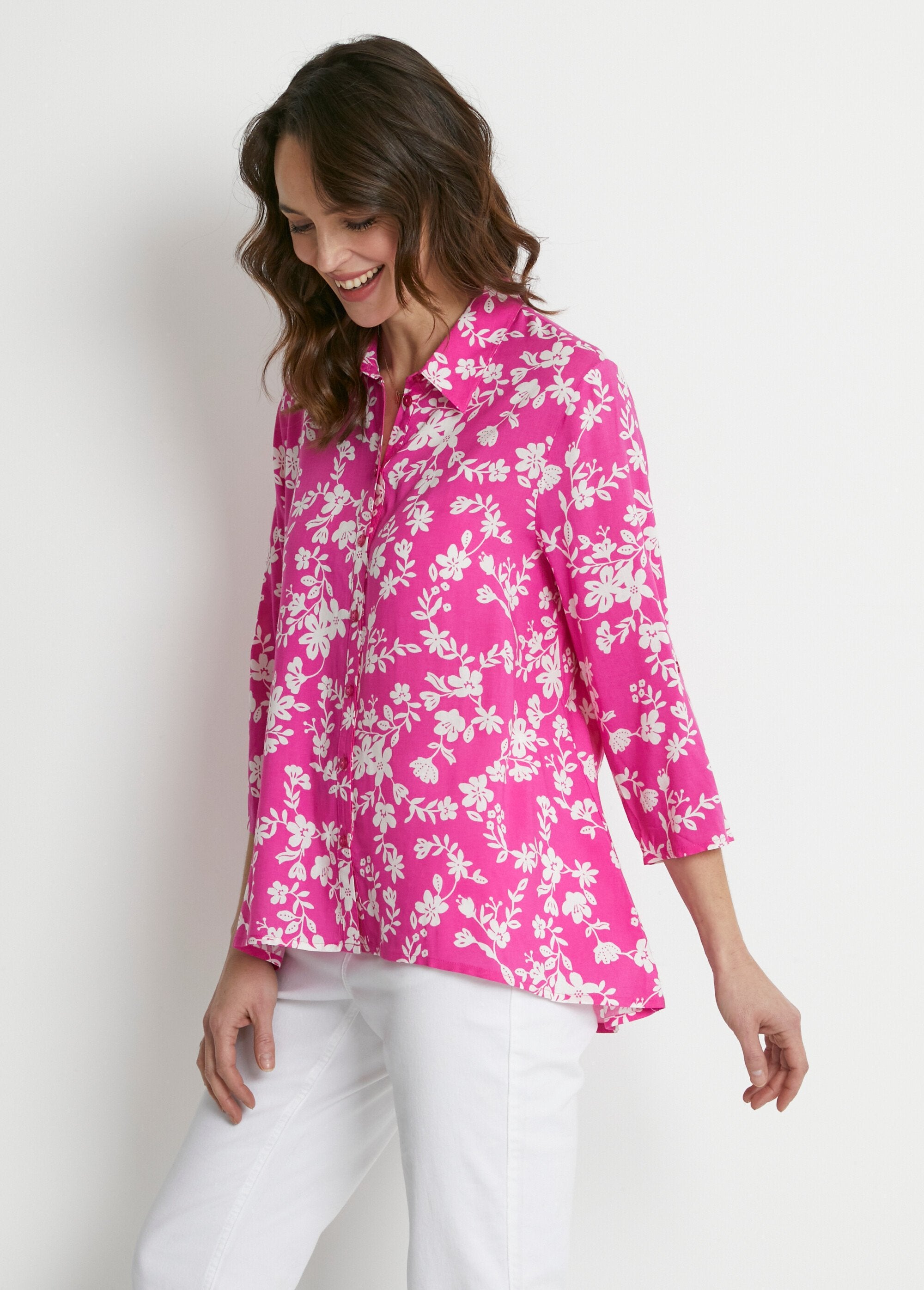 Blusa_estampada_com_manga_3/4_e_costas_mais_compridas_Fuchsia_et_blanc_DR1_slim