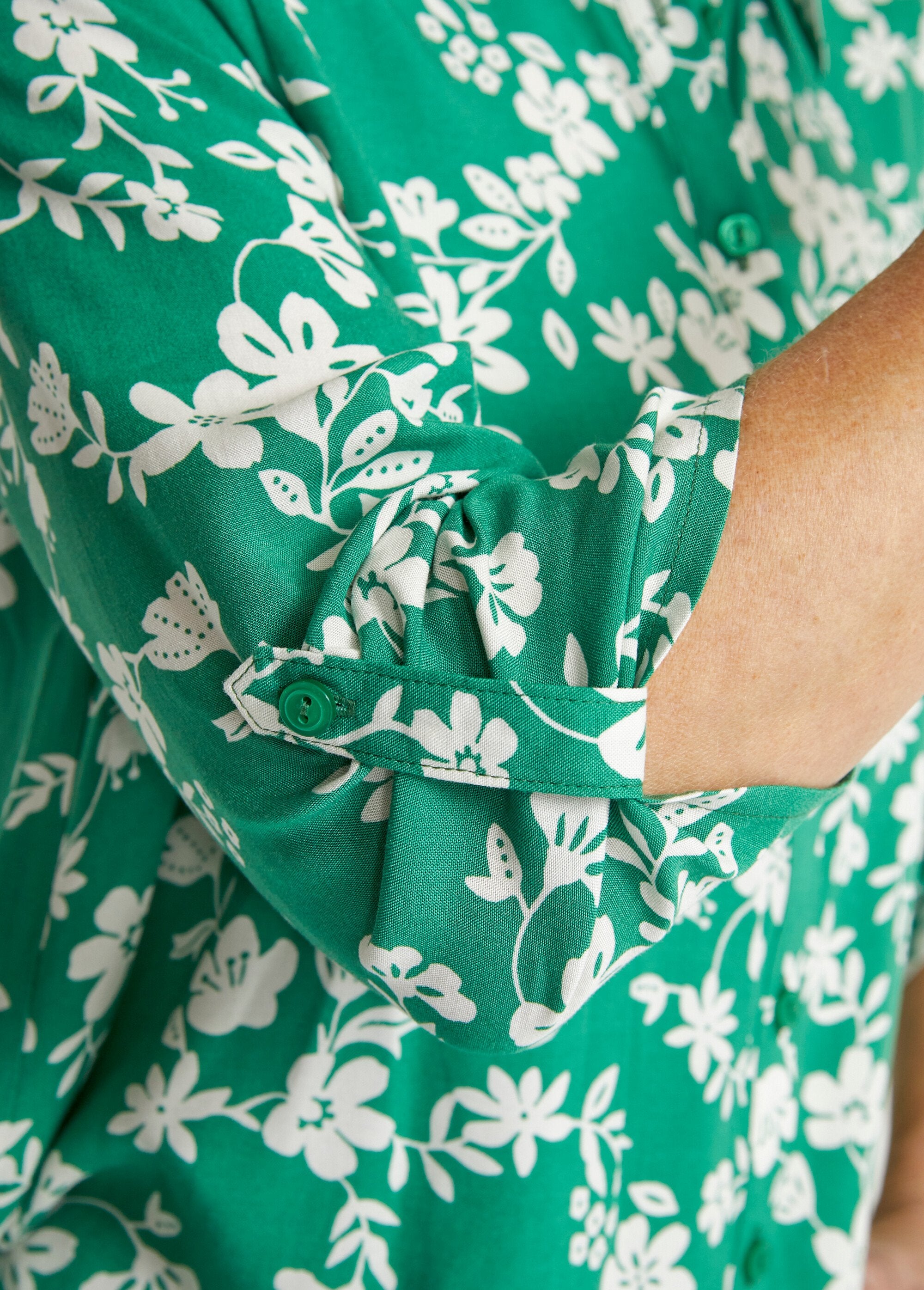 Chemisier_imprimé_manches_3/4_dos_plus_long_Vert_et_blanc_DE3_slim