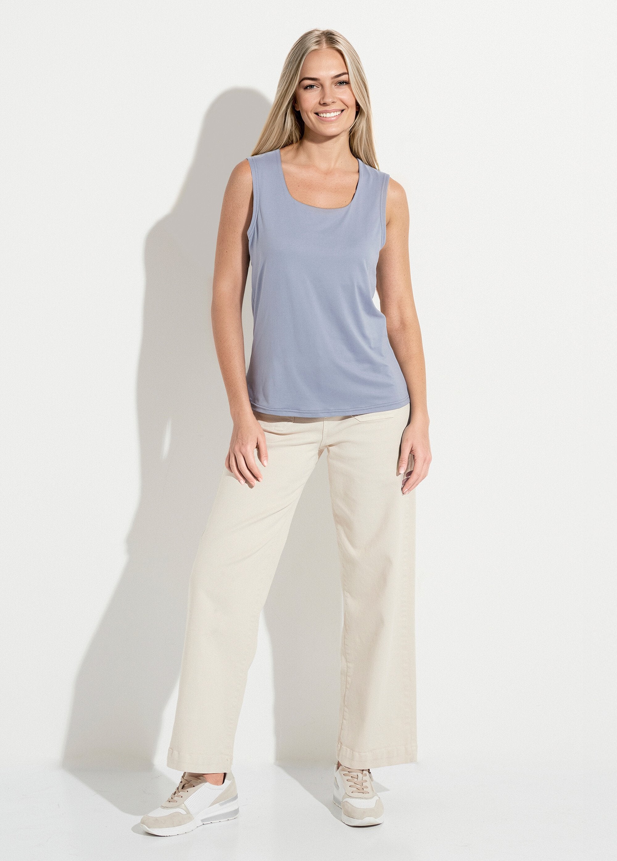 T-shirt_com_decote_bailarina_e_alças_largas_Indigo_SF1_slim