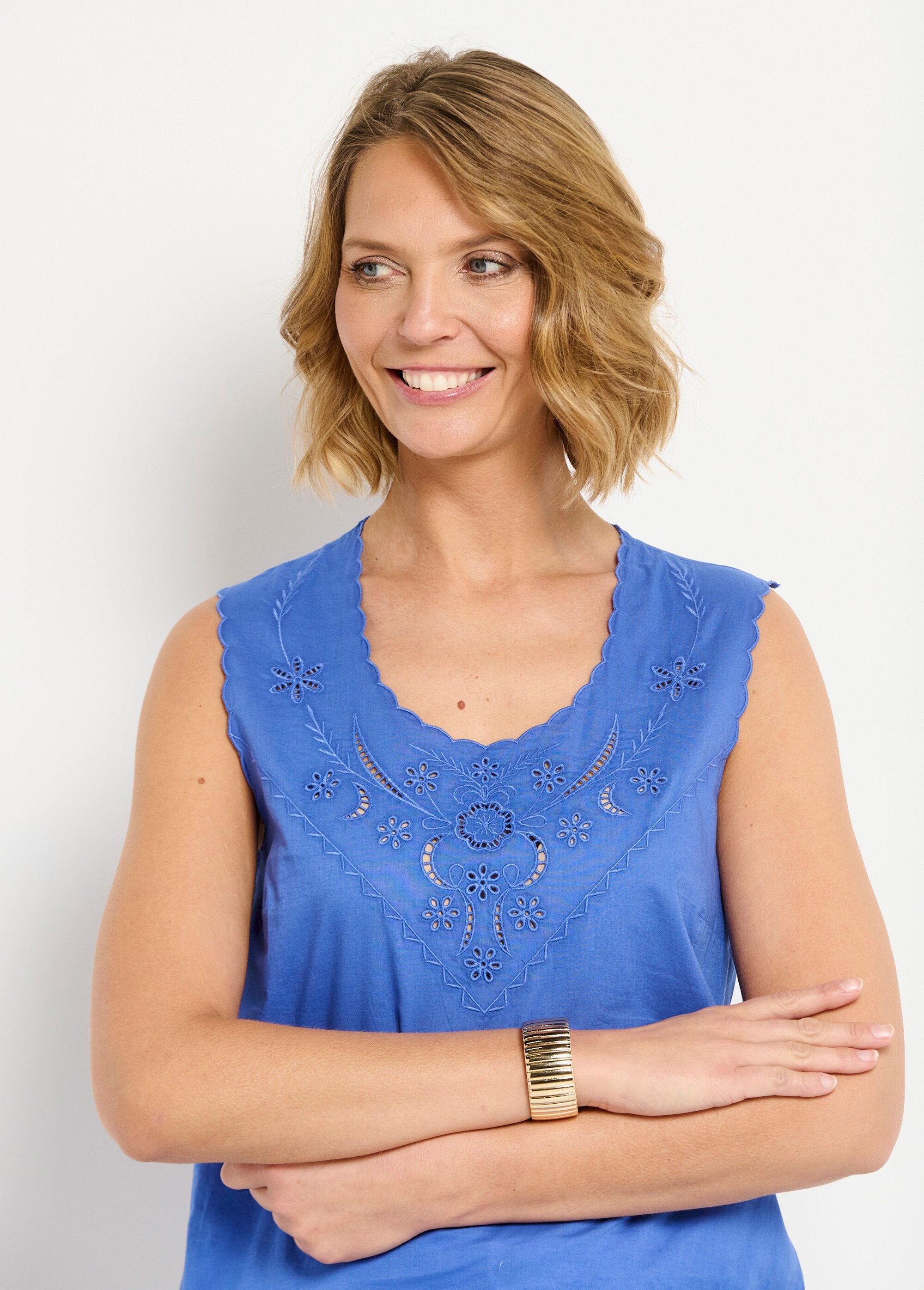 Regata_de_algodão_bordada_lisa_Bleu_DE1_slim