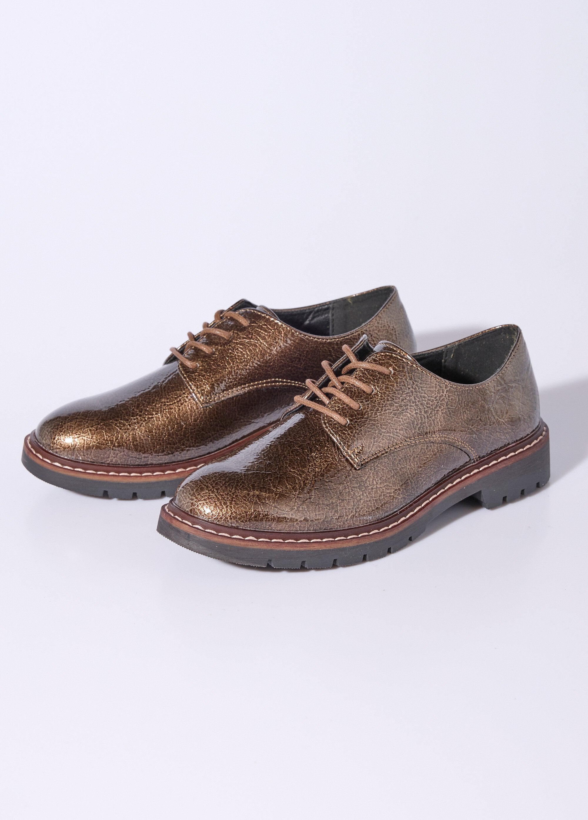 Derbies_com_atacadores_em_verniz_na_moda_Bronze_DE1_slim