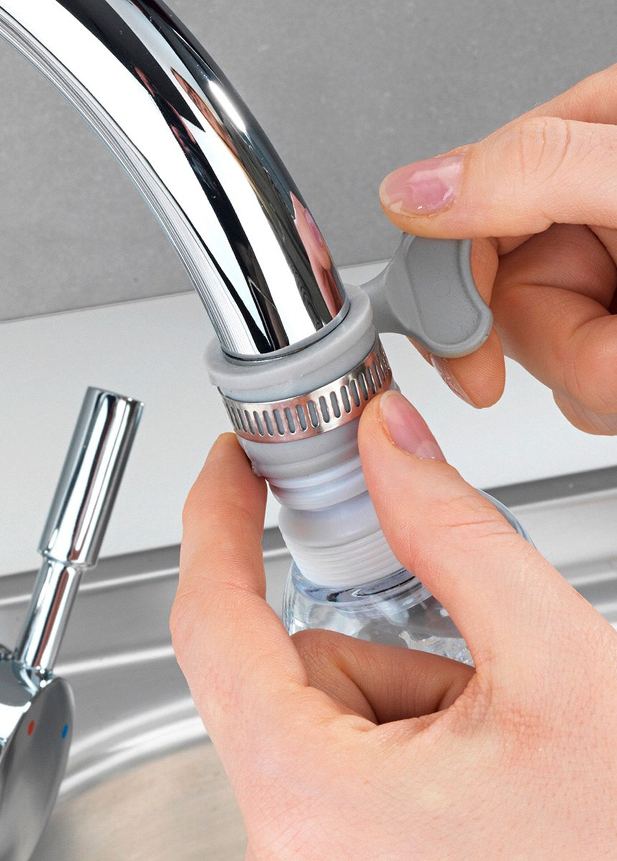 Chuveiro_flexível_universal_para_torneira_Blanc_DE1_slim