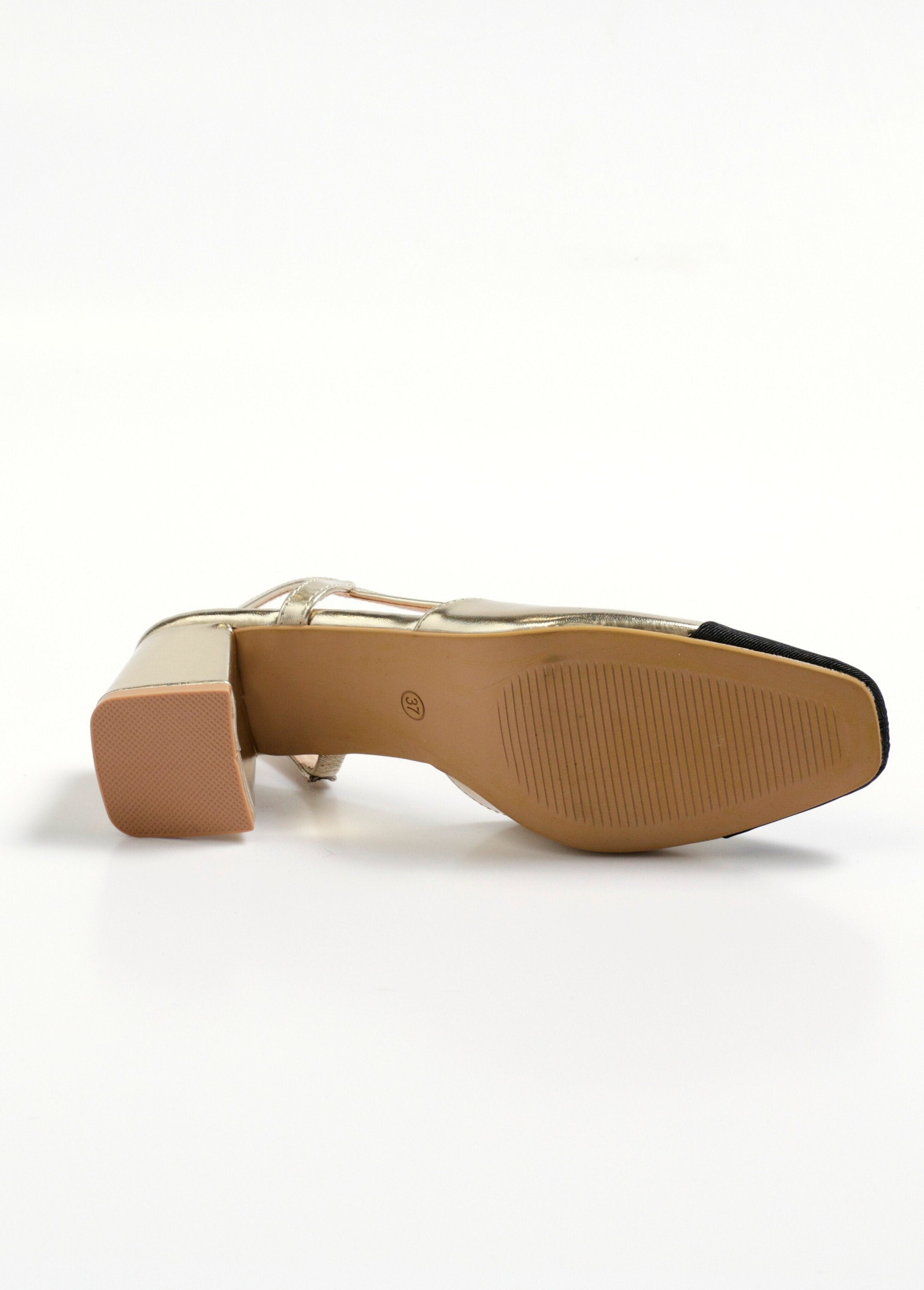 Sapatos_chiques_de_lona_em_dois_tons_Dore_UN1_slim