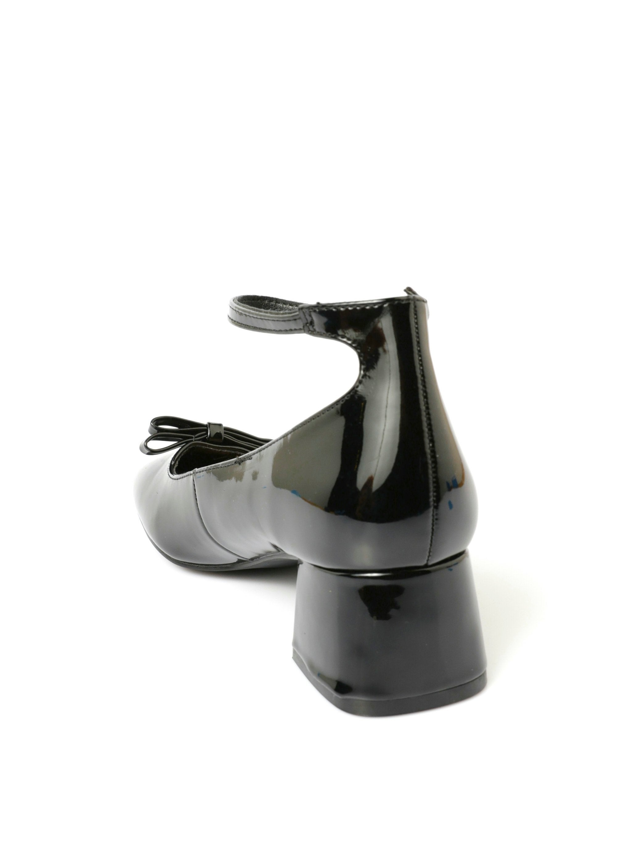 Sapatos_de_couro_envernizado_com_tira_no_tornozelo_Noir_DO1_slim