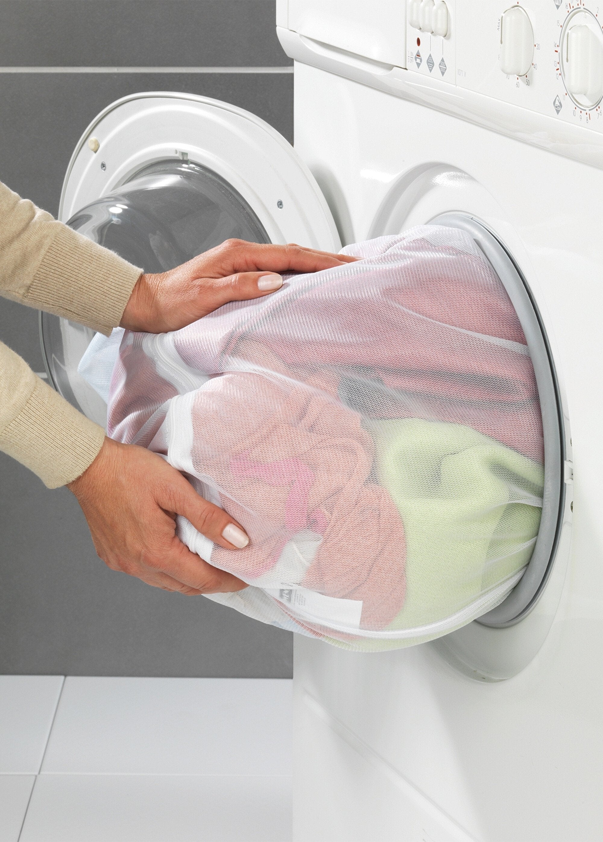 Rede_de_lavandaria_com_fecho_-_embalagem_de_3_Lavando_redes_x3_DE1_slim