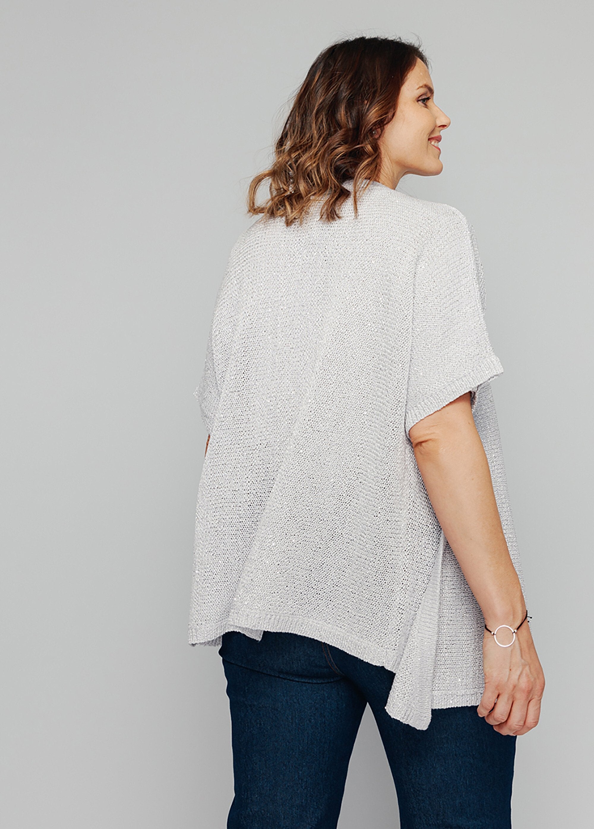 Casaco_bolero_em_malha_brilhante_Argent_DO1_curvy