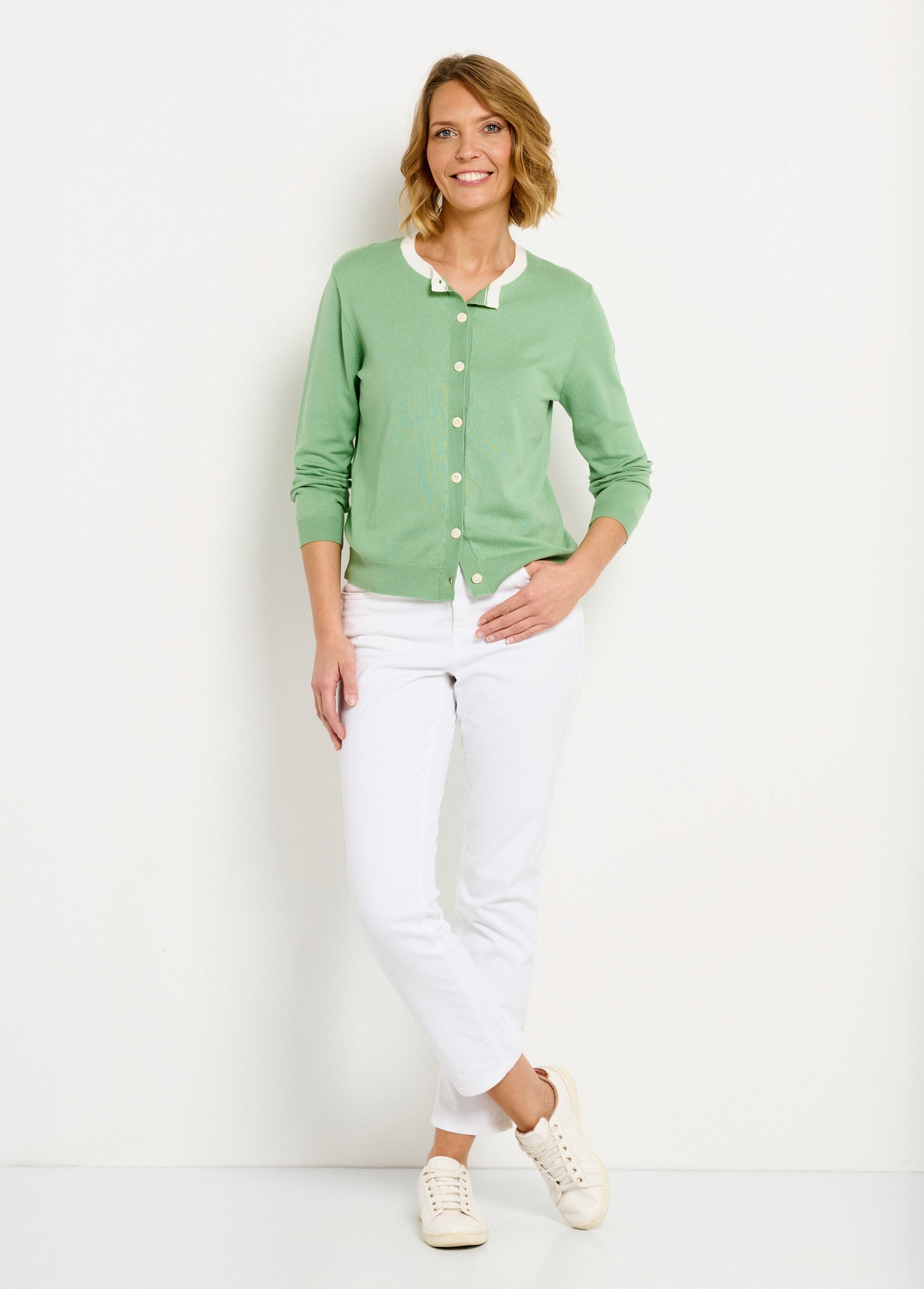 Colete_cardigan_macio_com_gola_redonda_e_botões_Vert_d_eau_SF1_slim