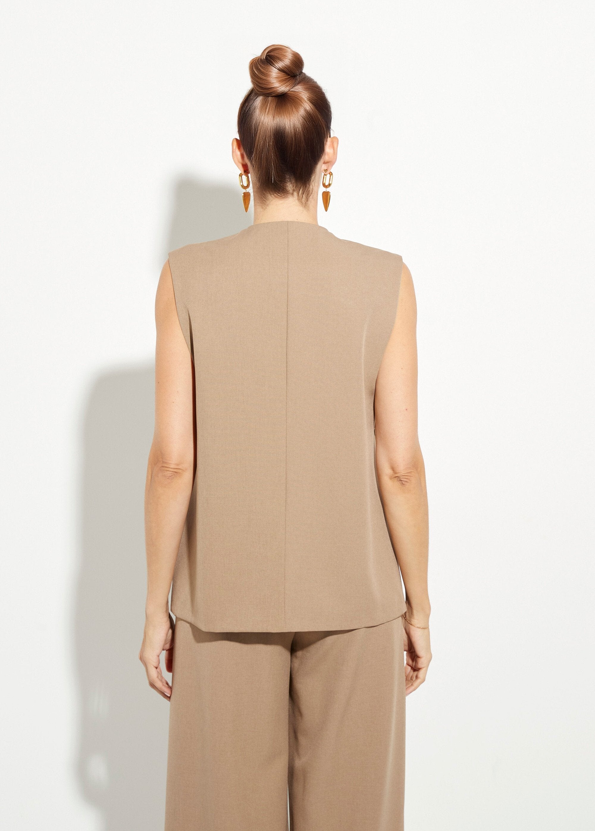 Colete_sem_mangas_com_botões_laterais_Beige_DO1_slim