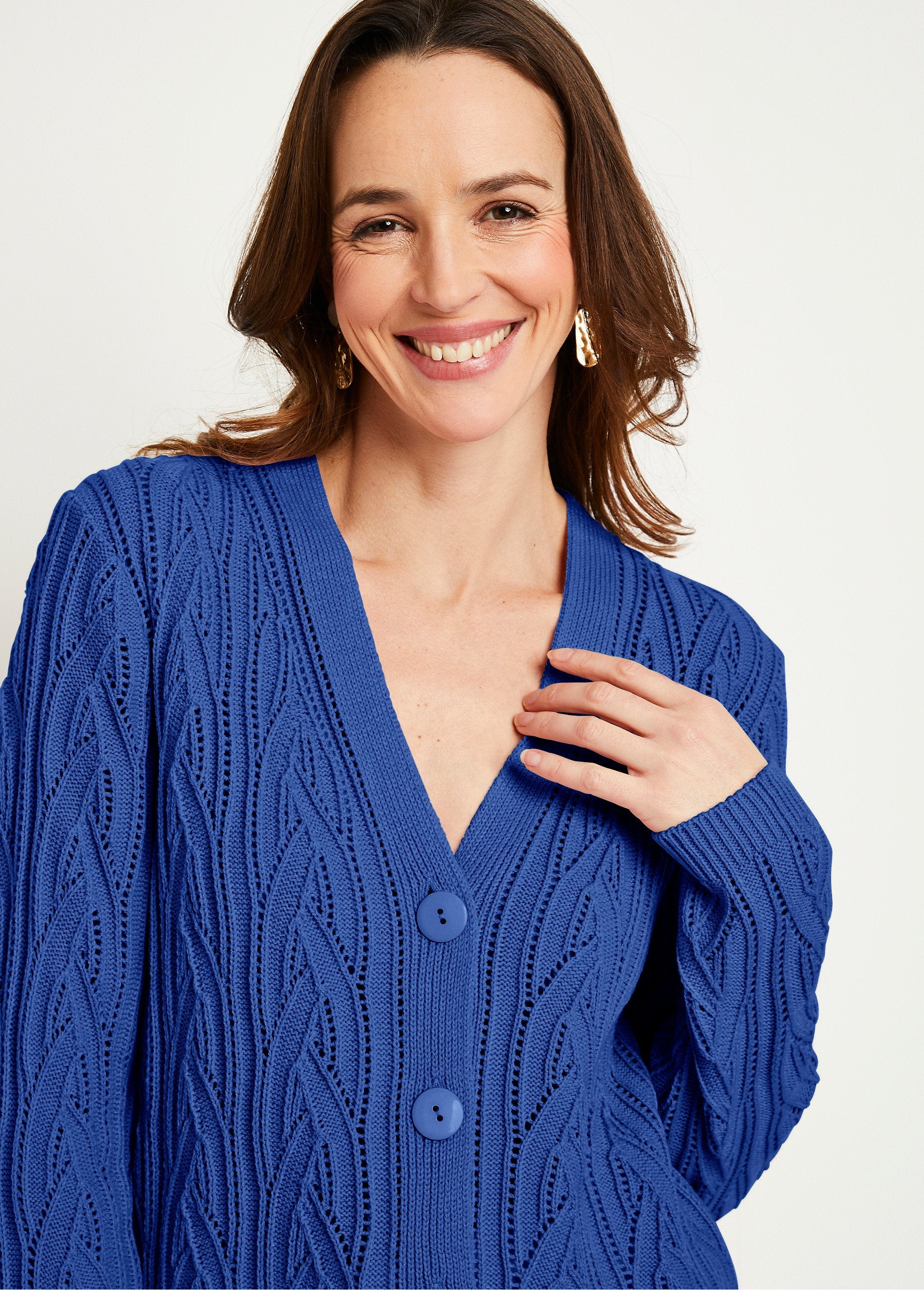 Cardigã_curto_com_aberturas_e_botões_AZUL_DE1_slim