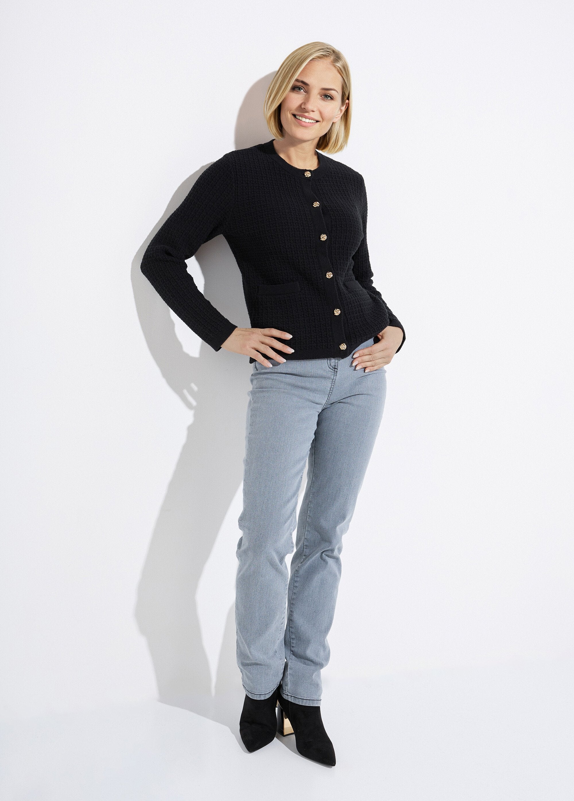 Casaco_curto_com_botões_em_malha_efeito_tweed_Noir_SF1_slim