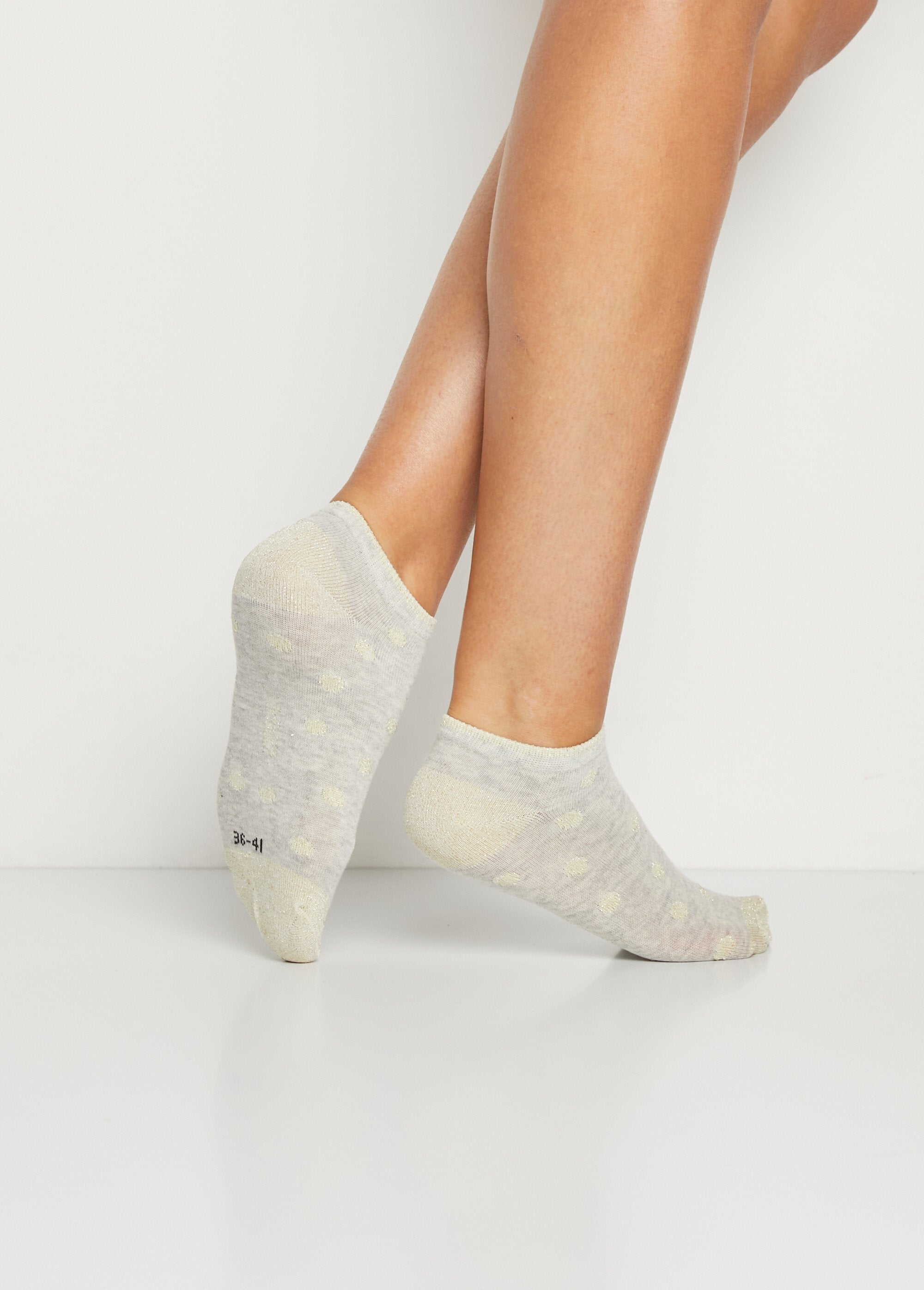 Meias_discretas_com_lurex_Assortis_gris_lot3_DO1_slim