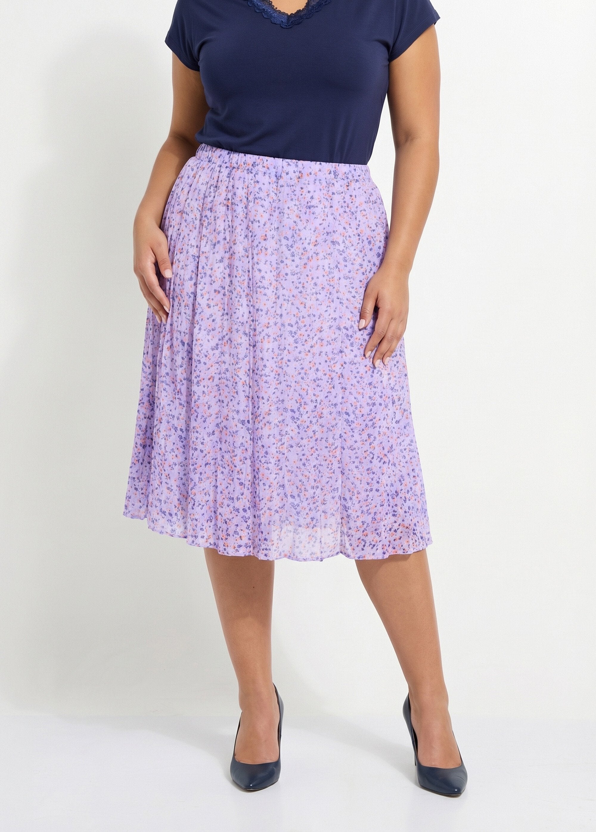 Saia_larga_de_comprimento_médio_em_voile_estampado_Lilás_e_azul_FA1_curvy