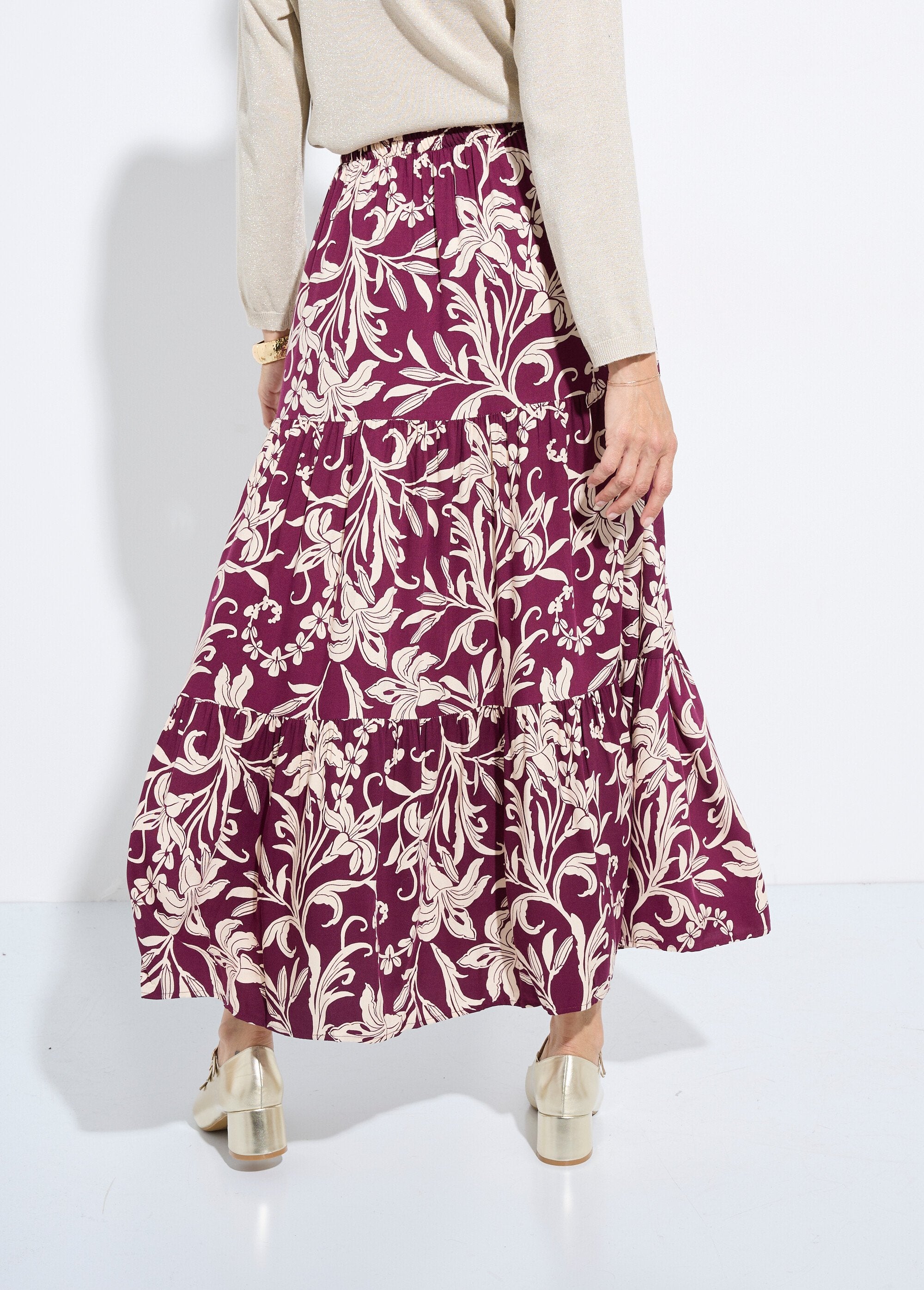 Saia_comprida_com_folhos,_motivo_de_lírios_Violet_et_ecru_DO1_slim
