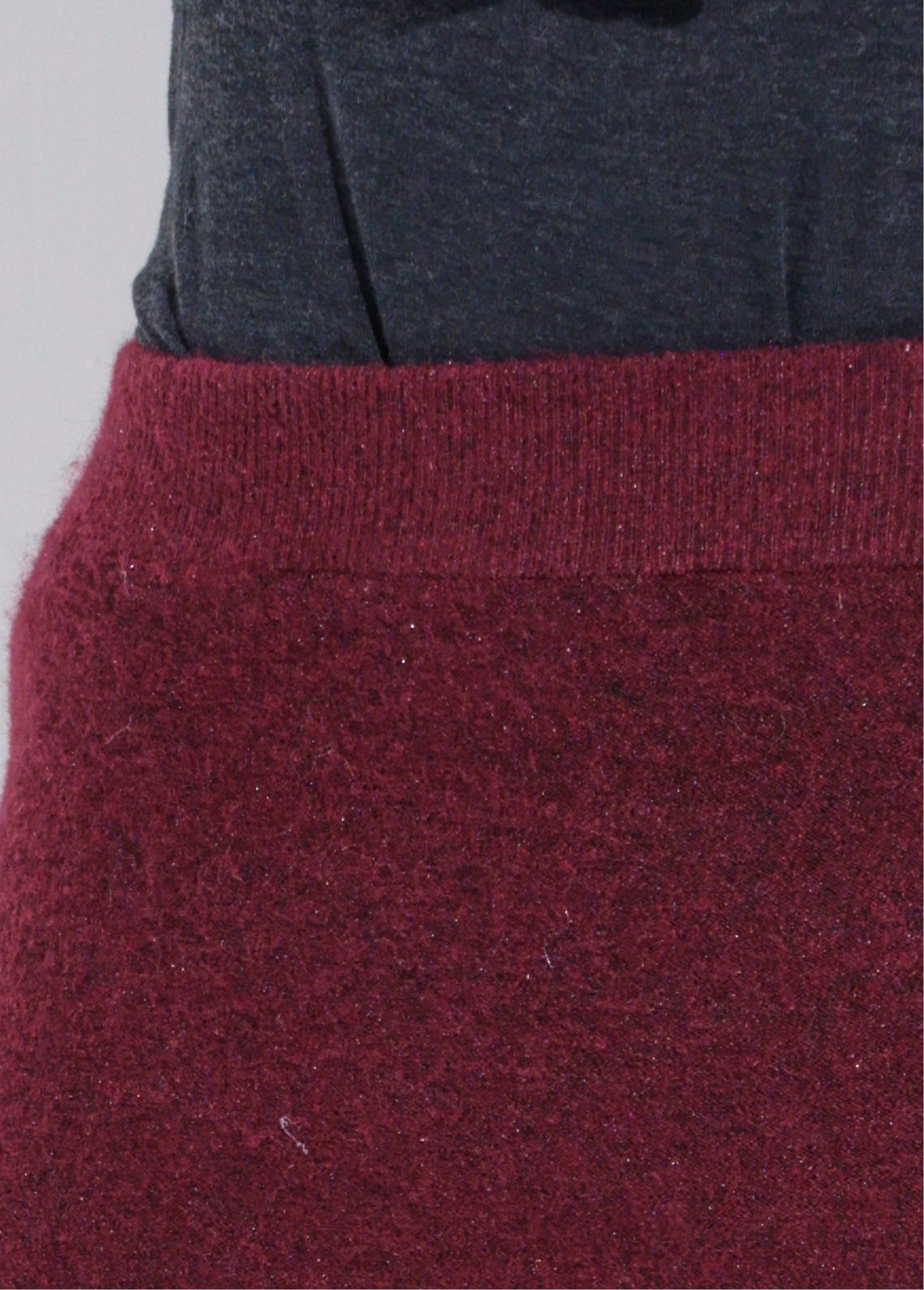 Saia_comprida_de_malha_em_forma_de_tulipa_Bordeaux_DE1_slim