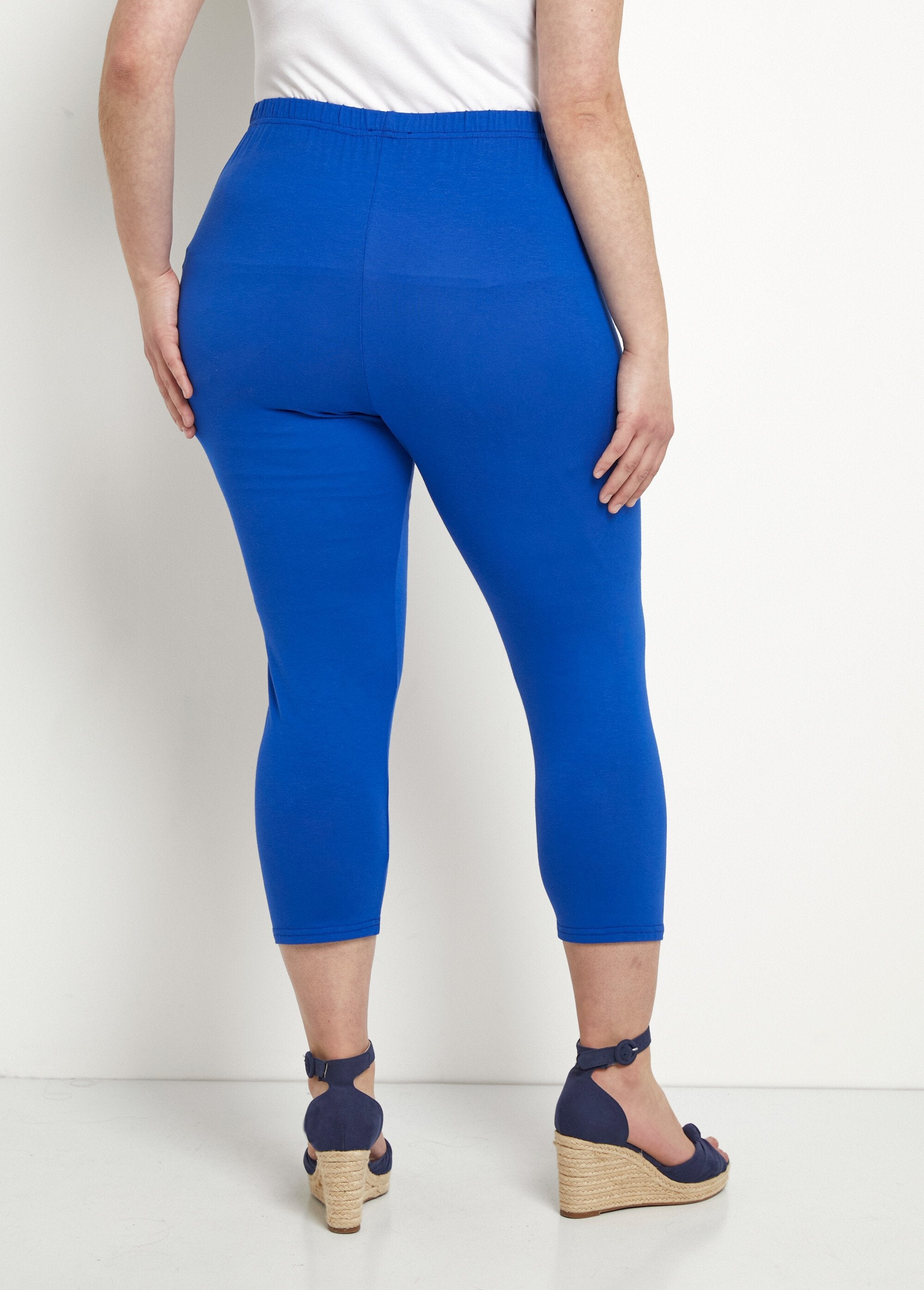 Leggings_curtas_elásticas_com_cintura_elástica_Uni_bleu_DO1_curvy