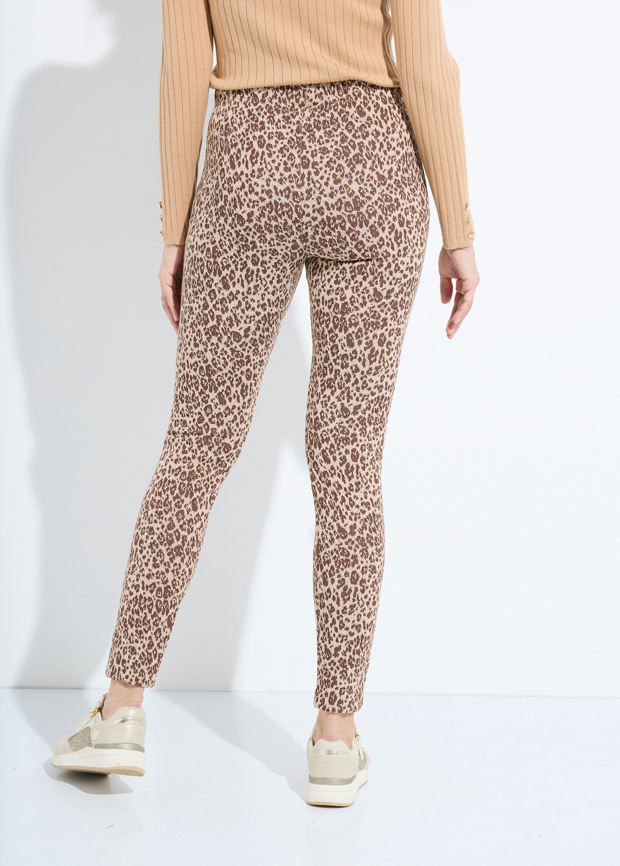 Legging_em_jacquard_de_pele_de_animal_com_cintura_elástica_Beige_et_camel_DO1_slim