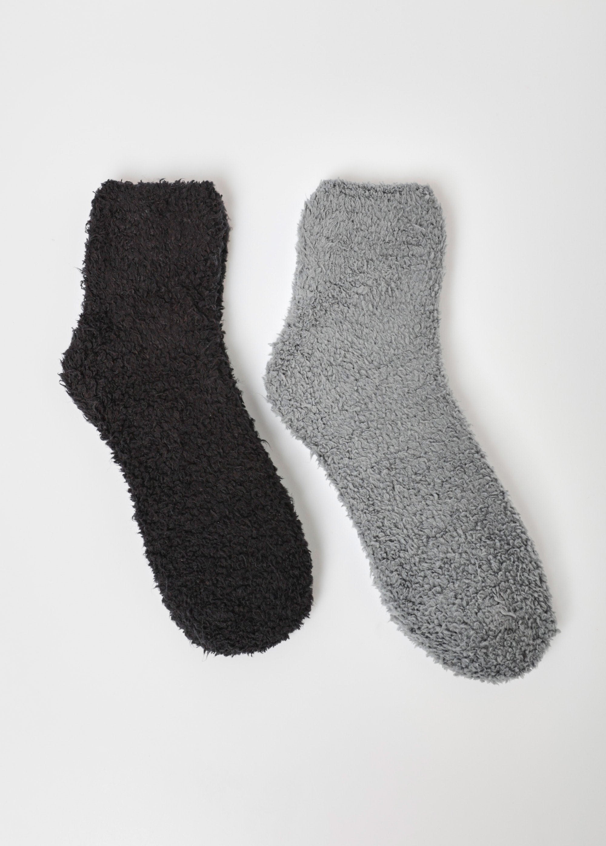Pacote_com_2_meias_de_malha_macias_e_felpudas_Gris_DE1_slim