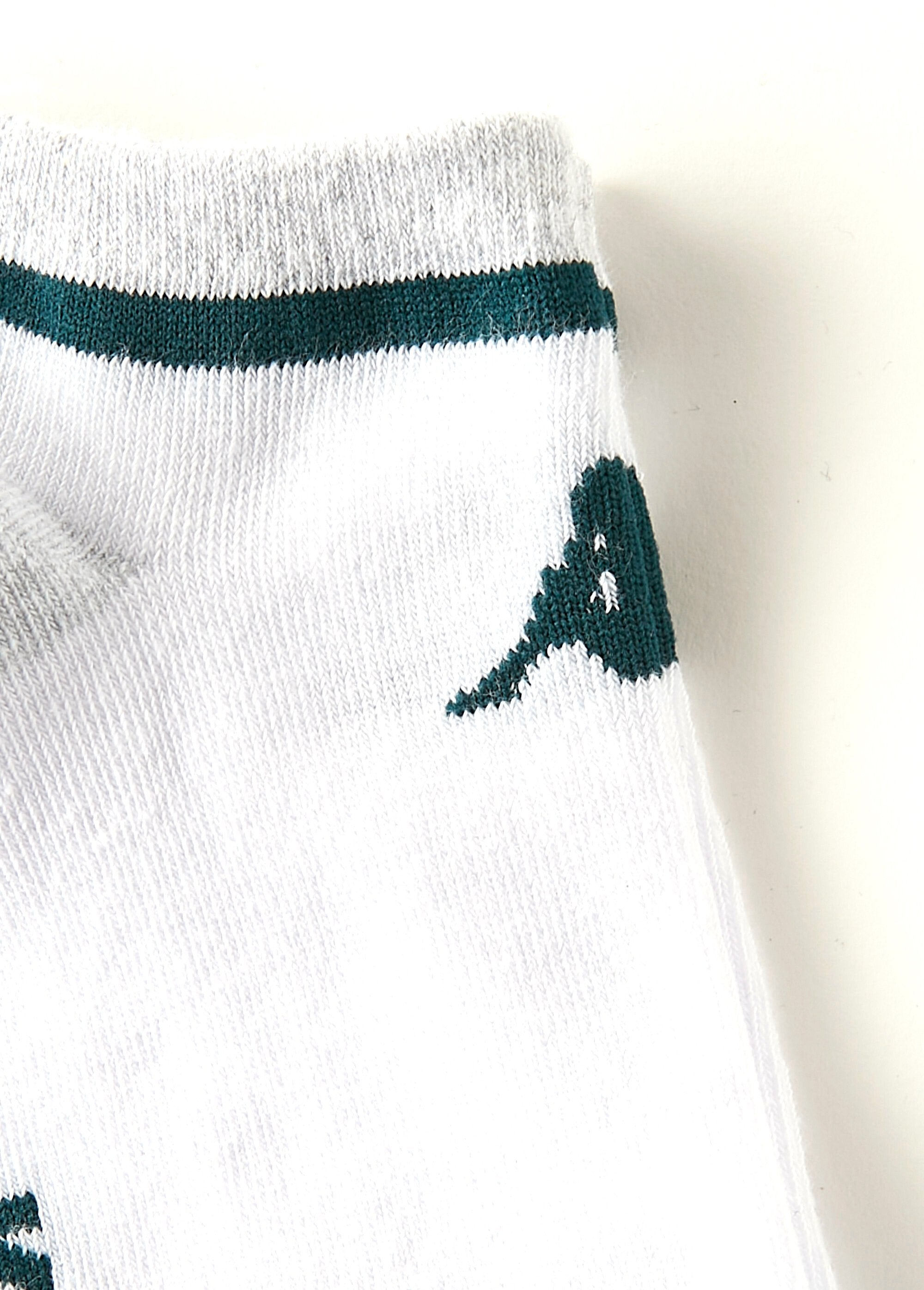 Pacote_com_3_meias_esportivas_sortidas_Vert_lot_3_DE2_slim