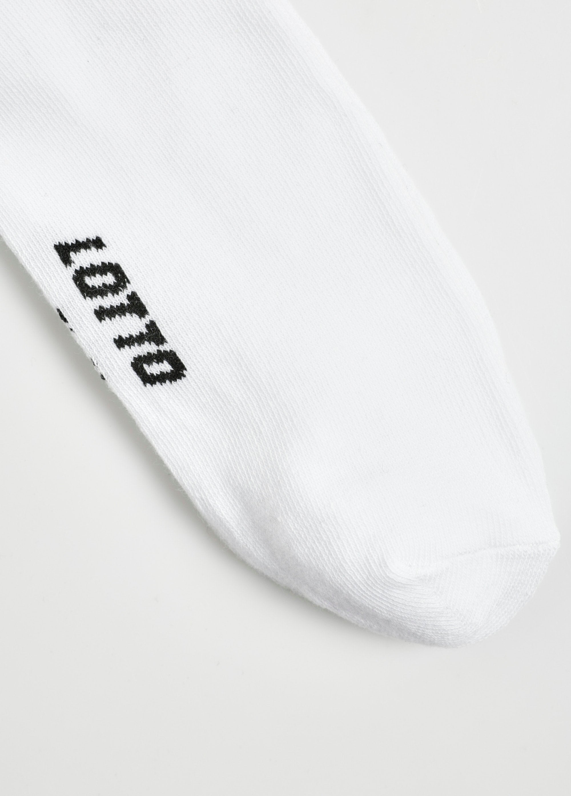 Pacote_com_3_meias_esportivas_sortidas_Blanc_DE3_slim