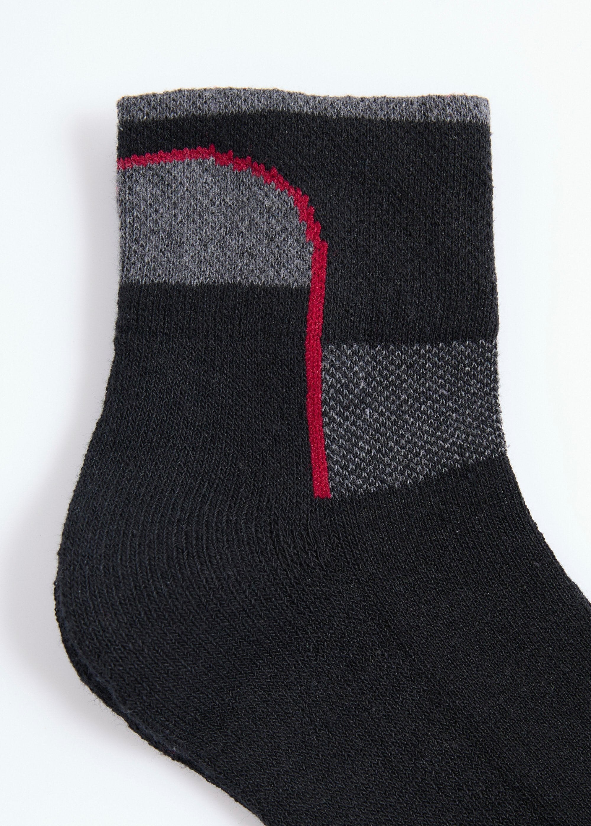 Pacote_com_3_meias_esportivas_sortidas_Assortis_vert_DE2_slim