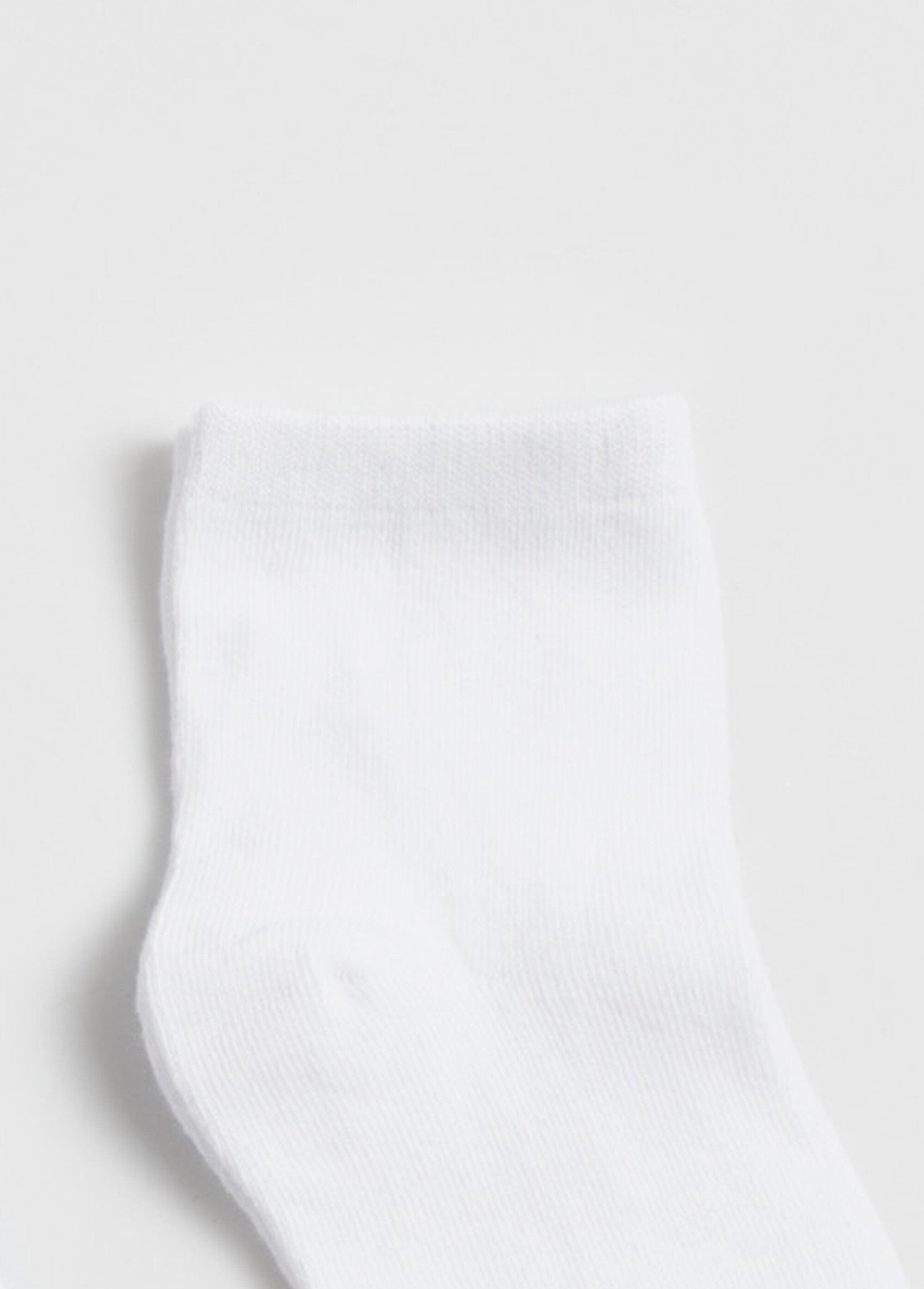Pacote_com_3_meias,_itens_básicos_Blanc_DE2_slim
