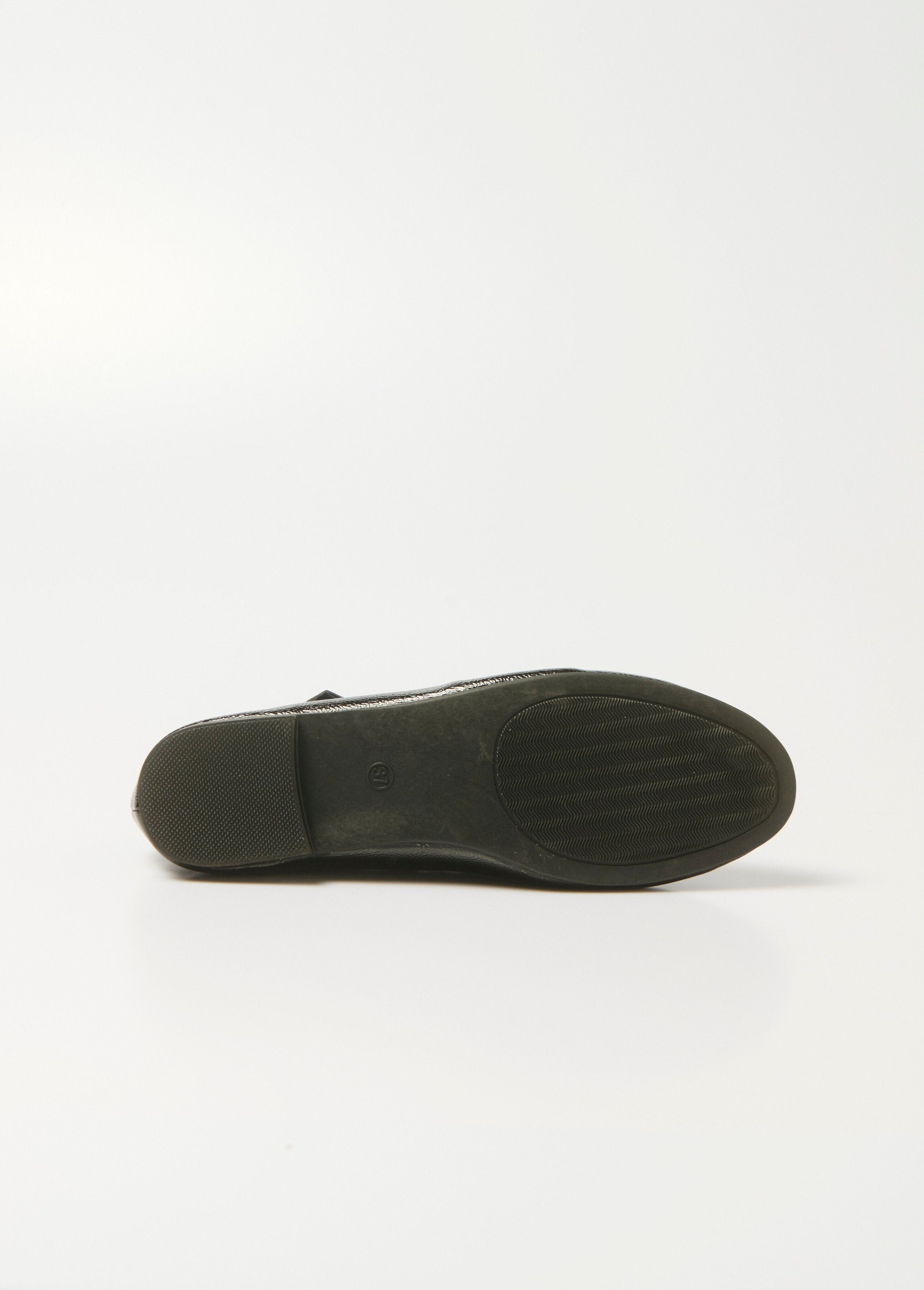 Bailarinas_com_tira_no_tornozelo_e_salto_baixo_Noir_UN1_slim