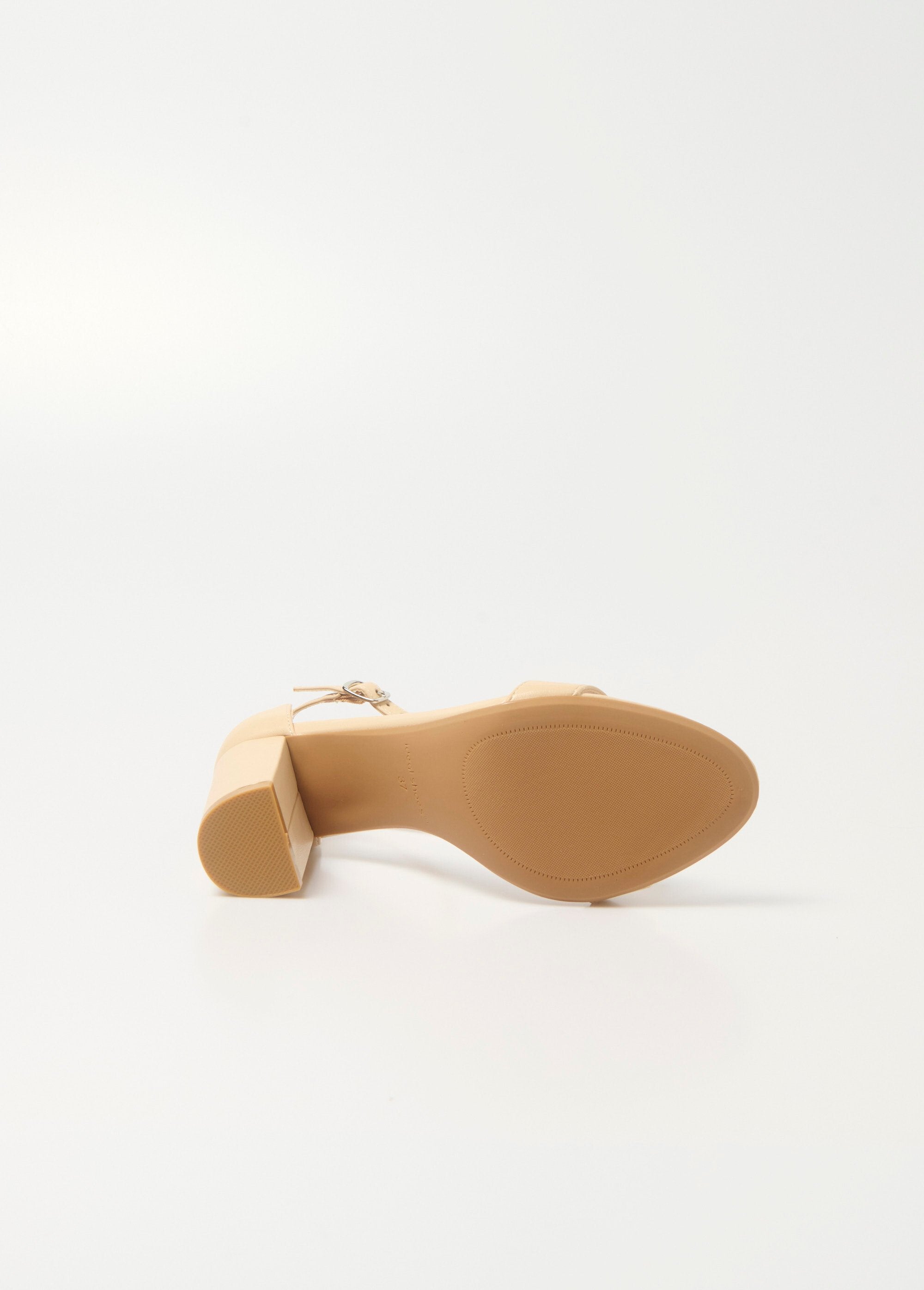 Sandálias_de_salto_alto_com_tira_no_tornozelo_Beige_UN1_slim