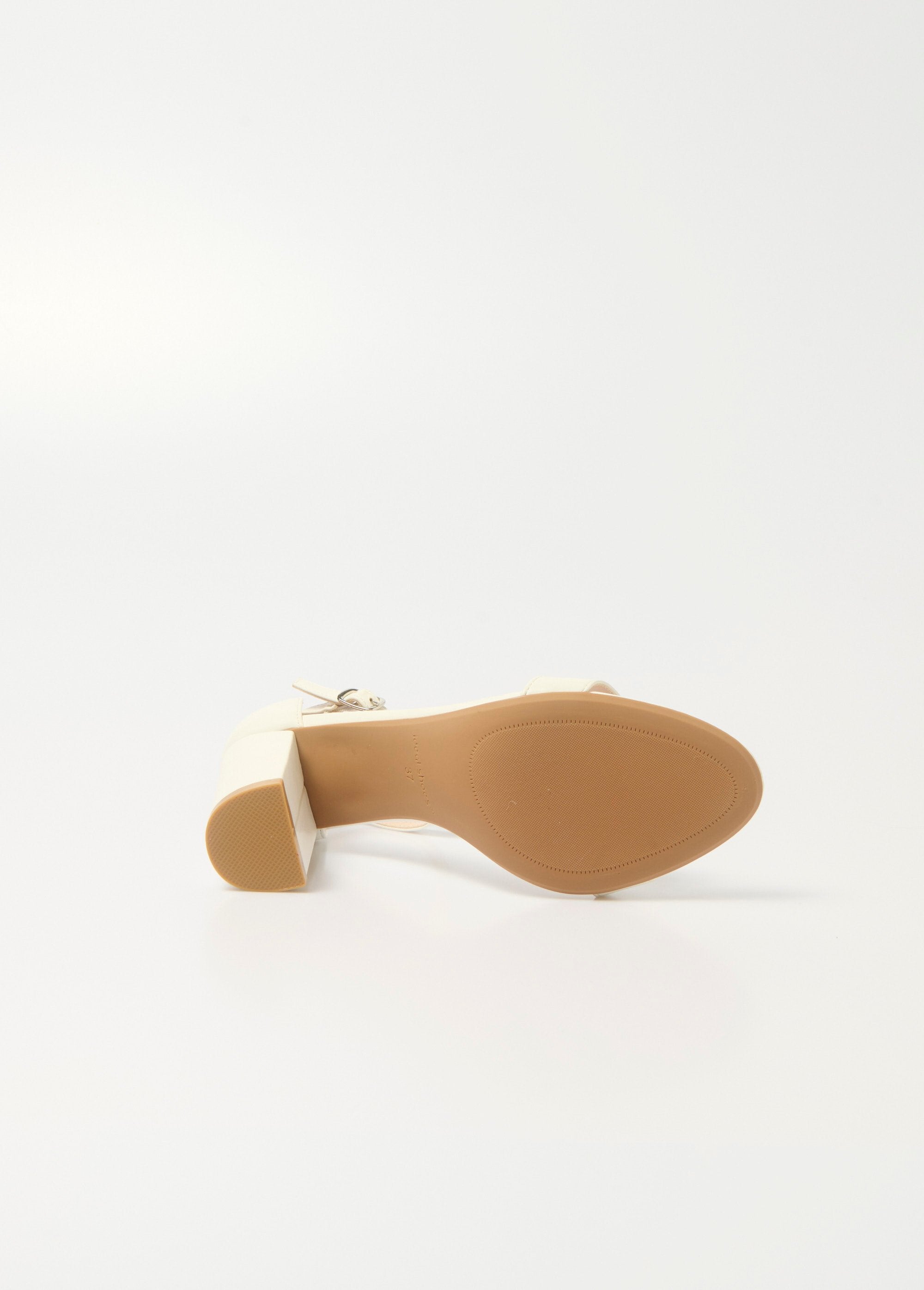 Sandálias_de_salto_alto_com_tira_no_tornozelo_Blanc_UN1_slim