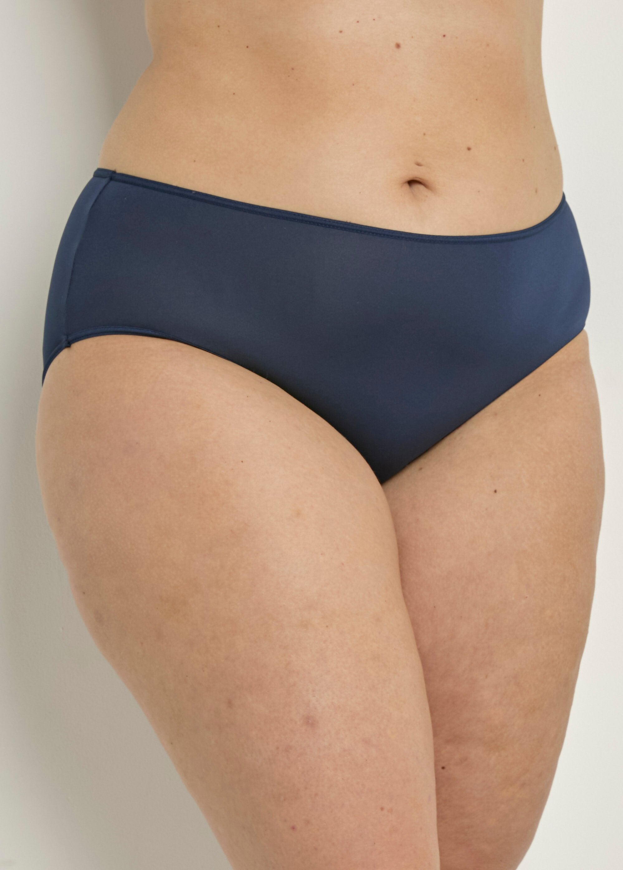 Senhorita_Maria®_-_Calcinha_básica_macia_Marine_FA1_curvy